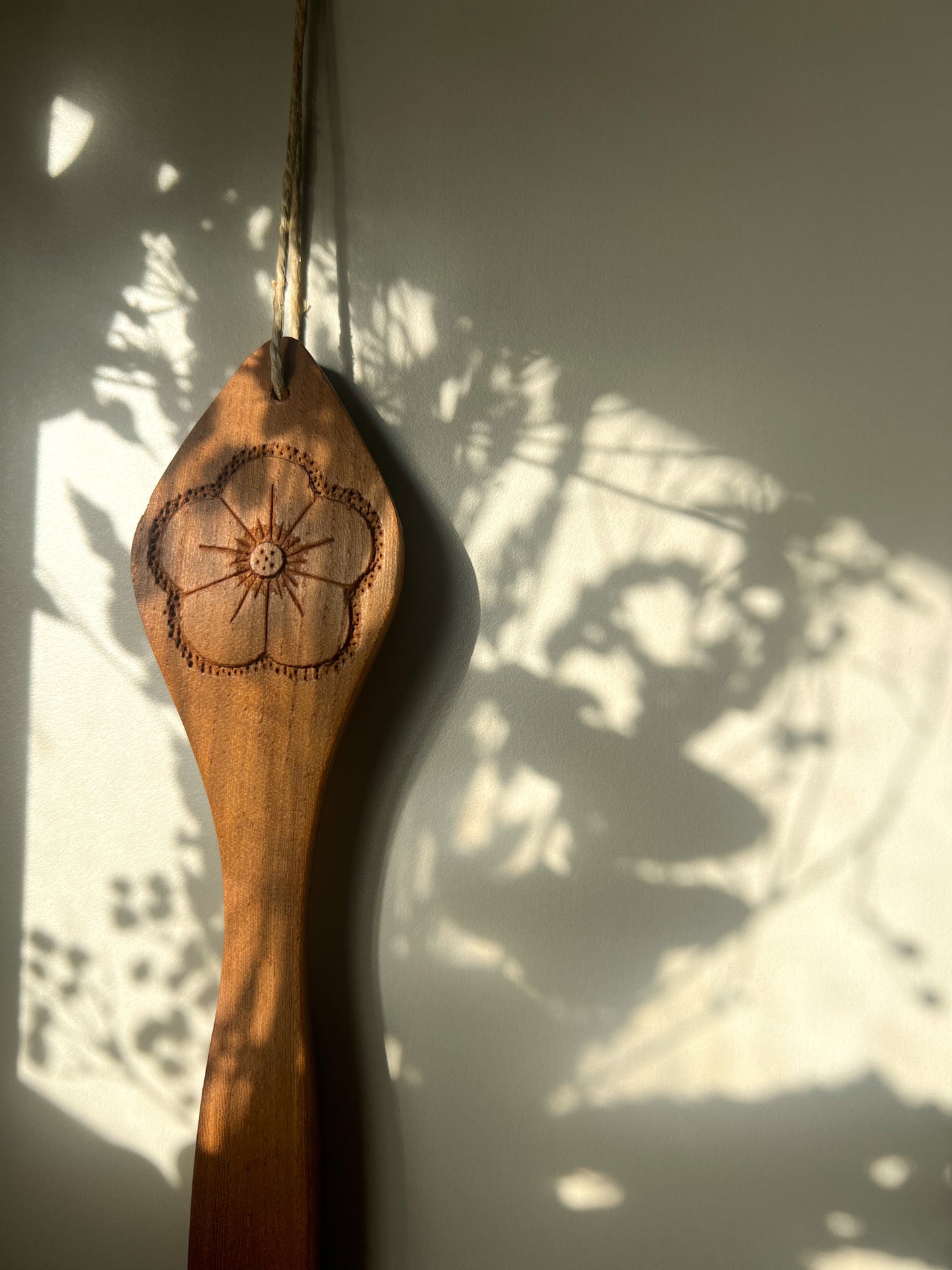 Vintage Hand-Carved Welsh Love Spoon - The Wild Flower • Y Blodyn Gwyllt