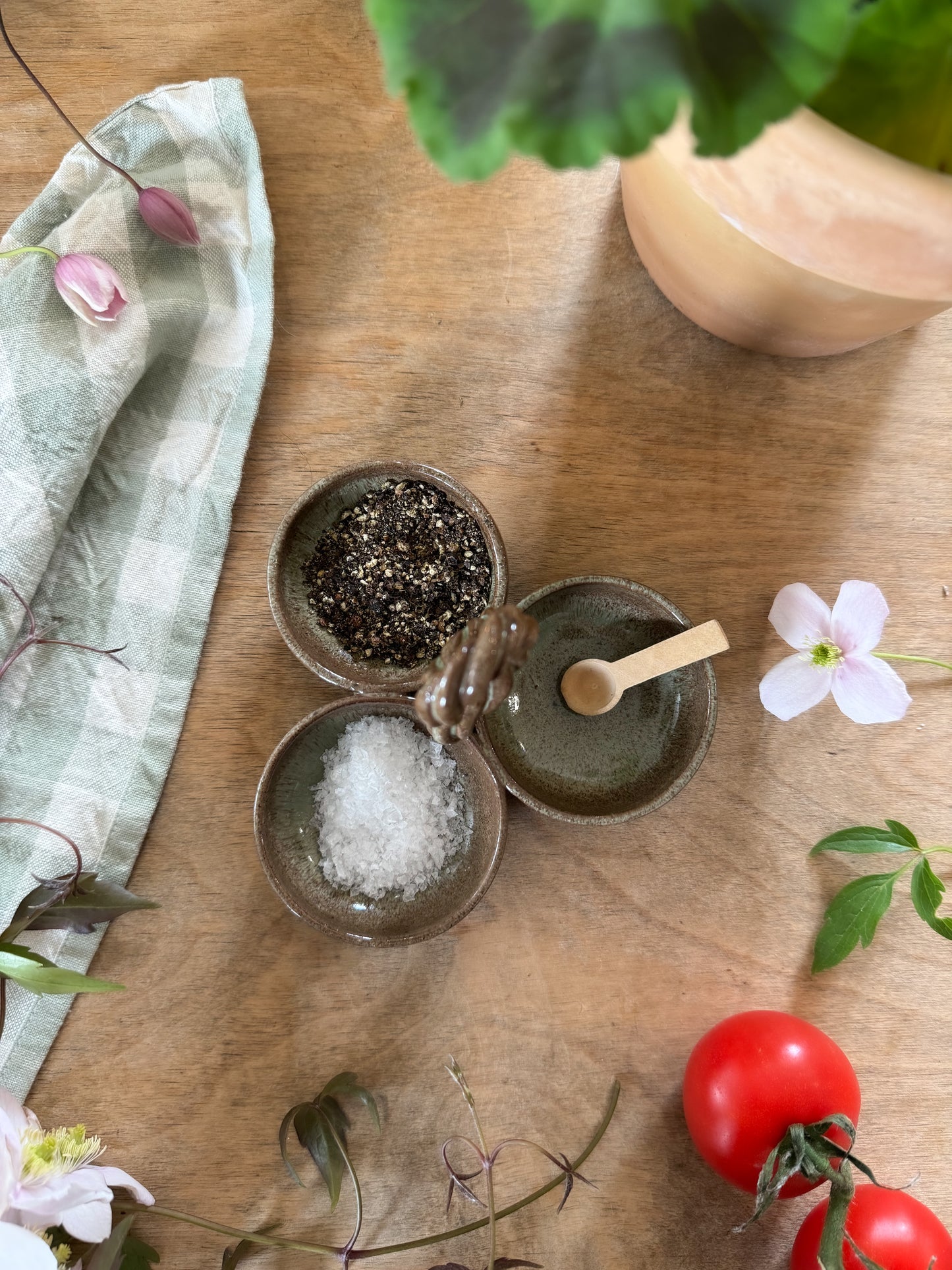 Studio Pottery Roped Handle Pinch Pot