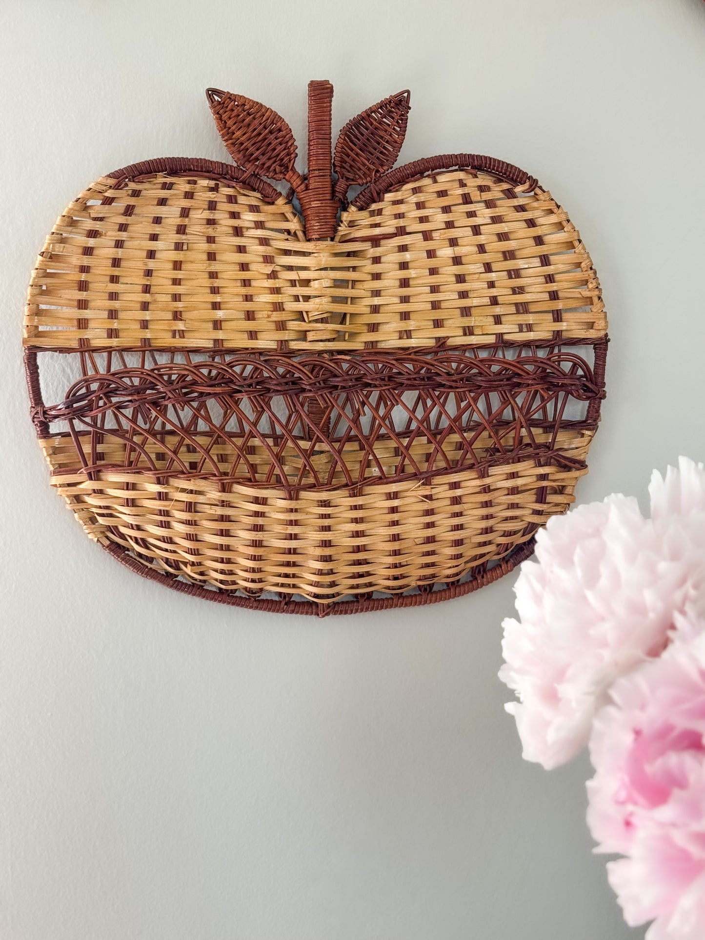 Vintage Midcentury Wicker Apple Wall Pocket / Letter Rack
