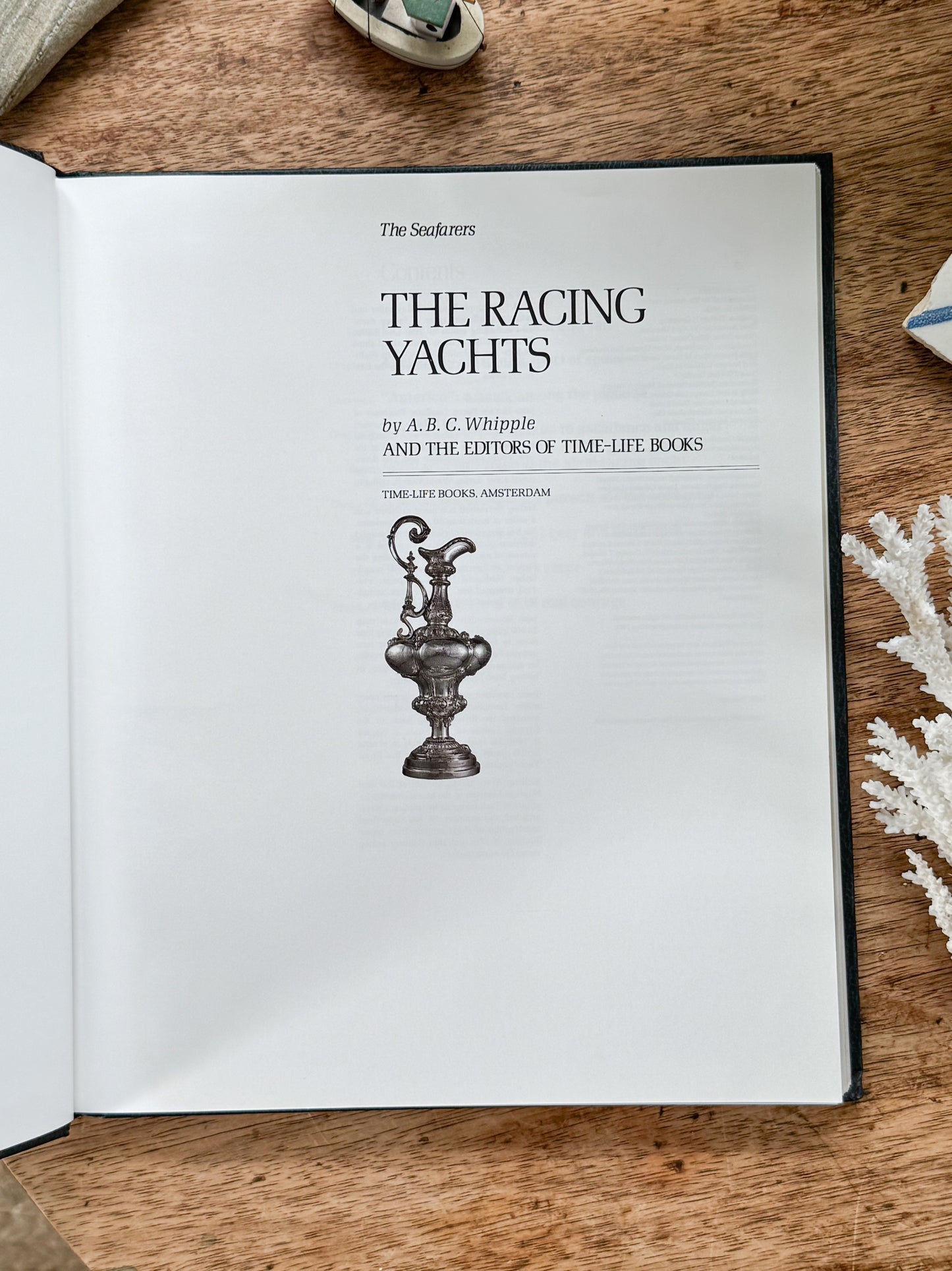 The Racing Yachts, Leather-bound, Time-Life Books (1981)