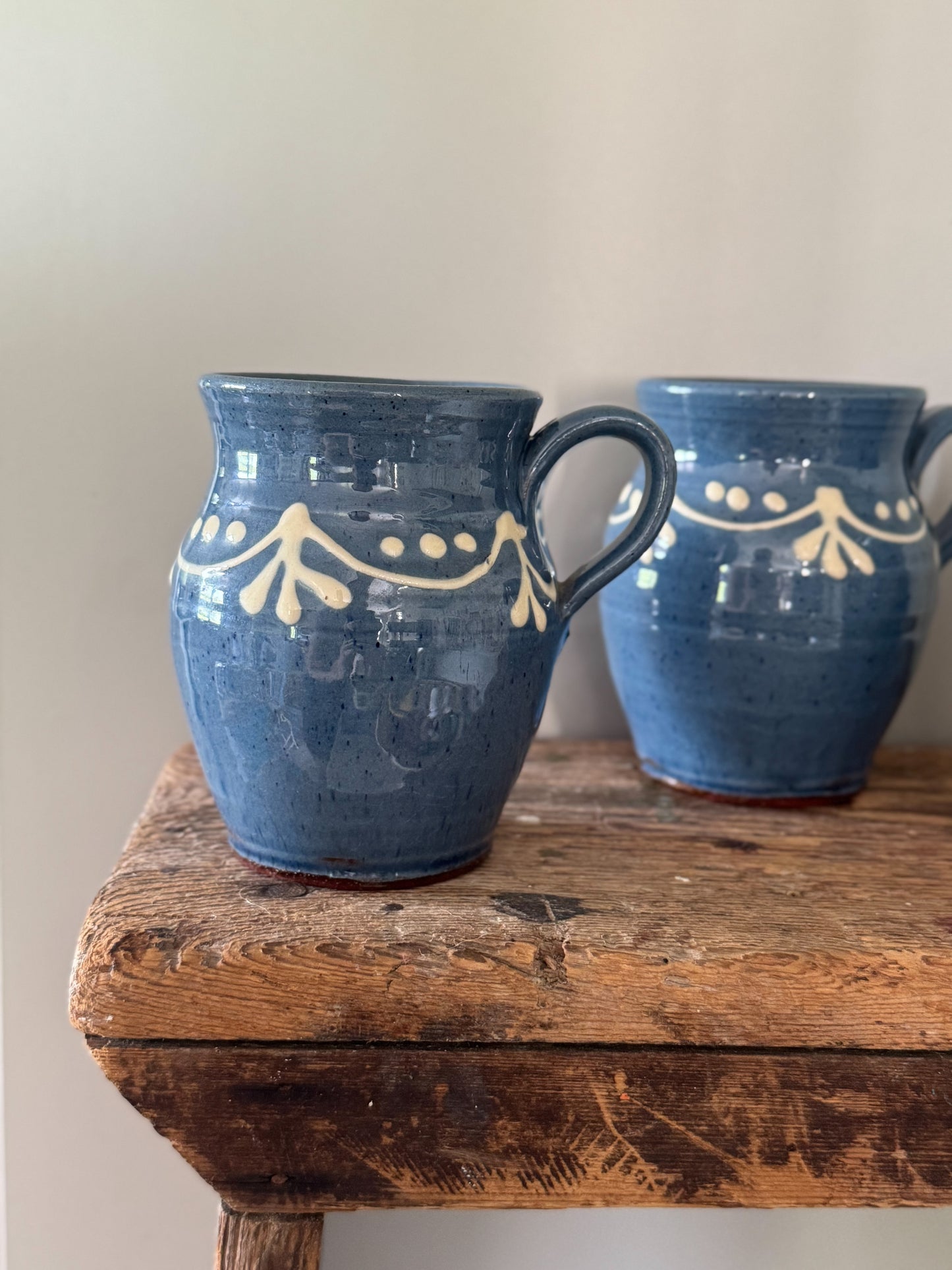 Set of 4 Vintage Studio Pottery Slipware Mugs — Blue & Cream Terracotta