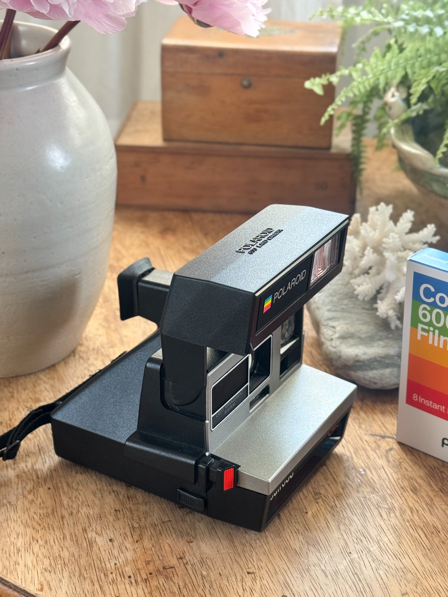 Vintage 1980s Polaroid Sun 600 LMS Instant Film Camera • Fully Working & Film Tested