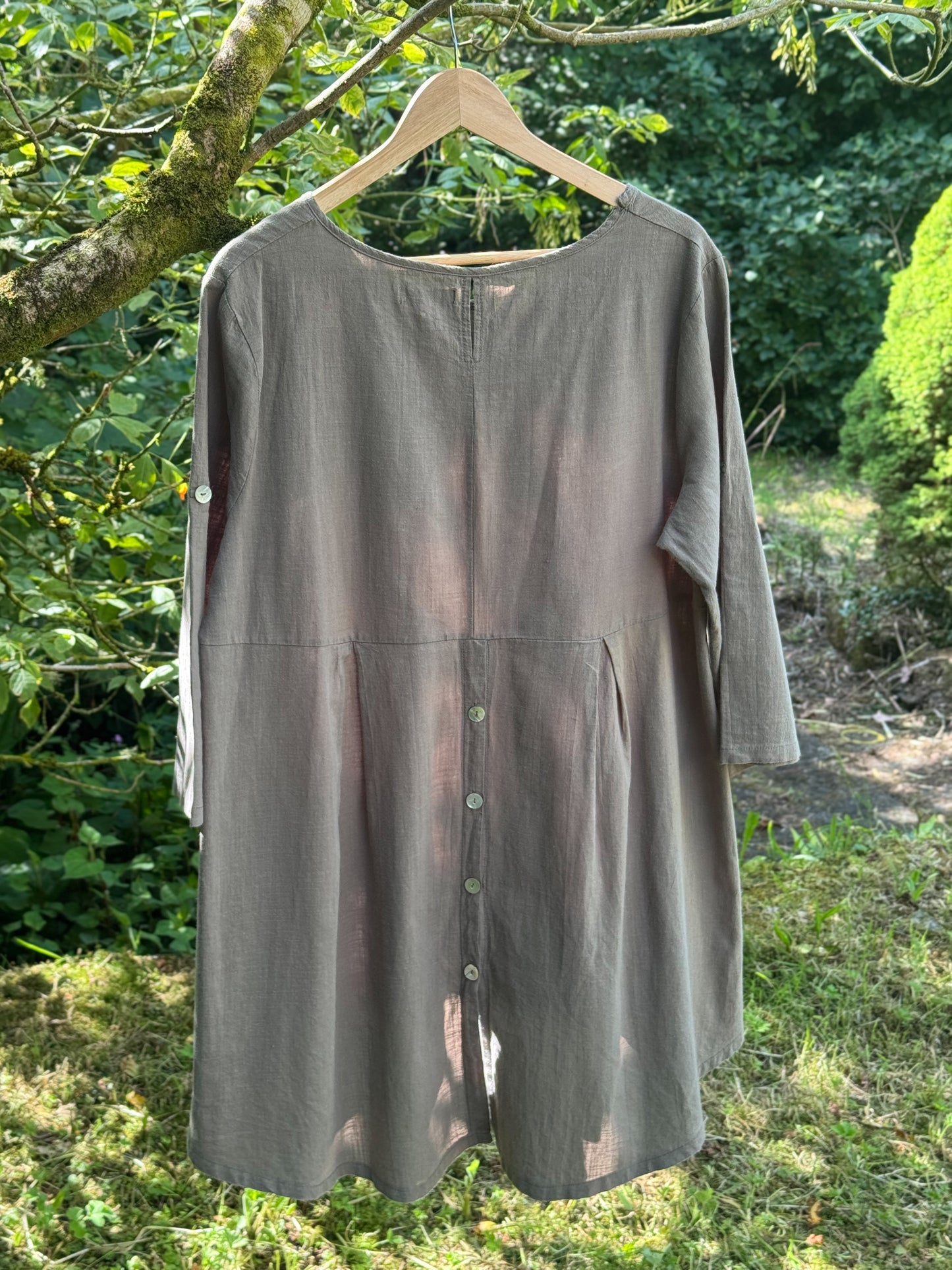 Vintage Linen Button-Back Tunic – Misumi (Size L)
