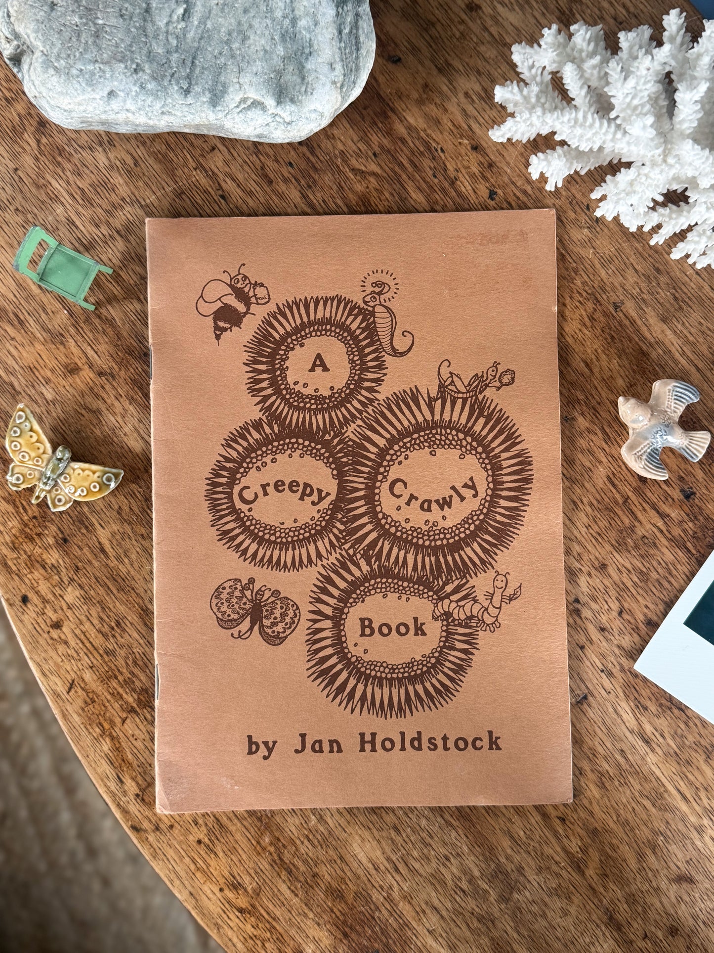 Vintage ‘A Creepy Crawly Book’ by Jan Holdstock, 1983