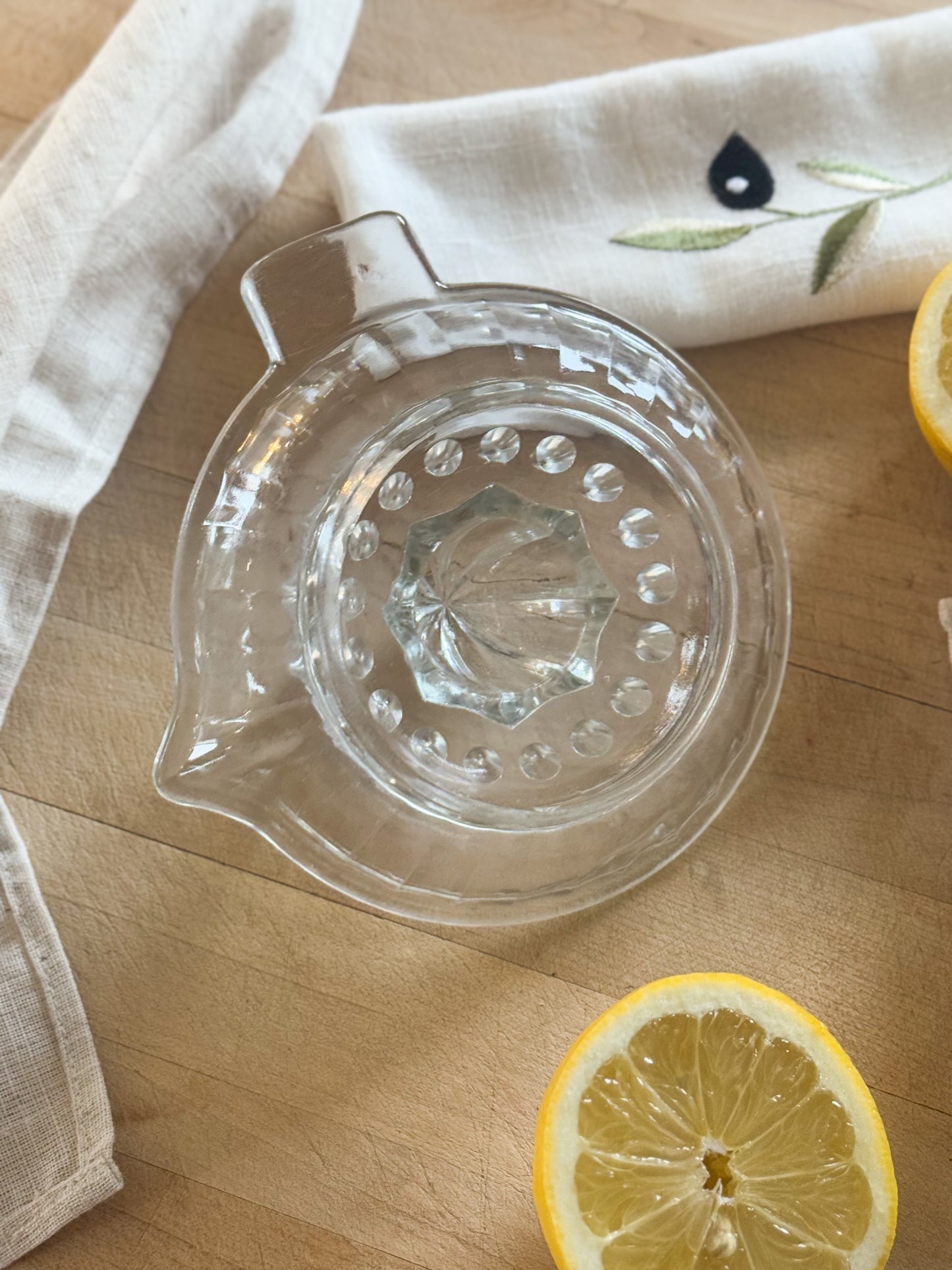 Vintage 1930s Cut Glass Lemon Squeezer