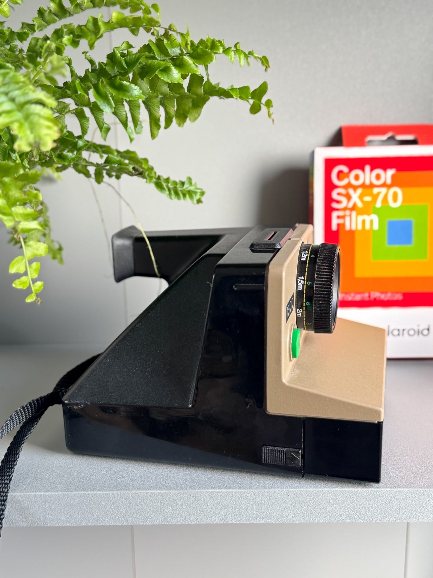 Vintage 1970s Polaroid SX-70 1500 Land Camera • Working & Fully Tested • Comes With Film