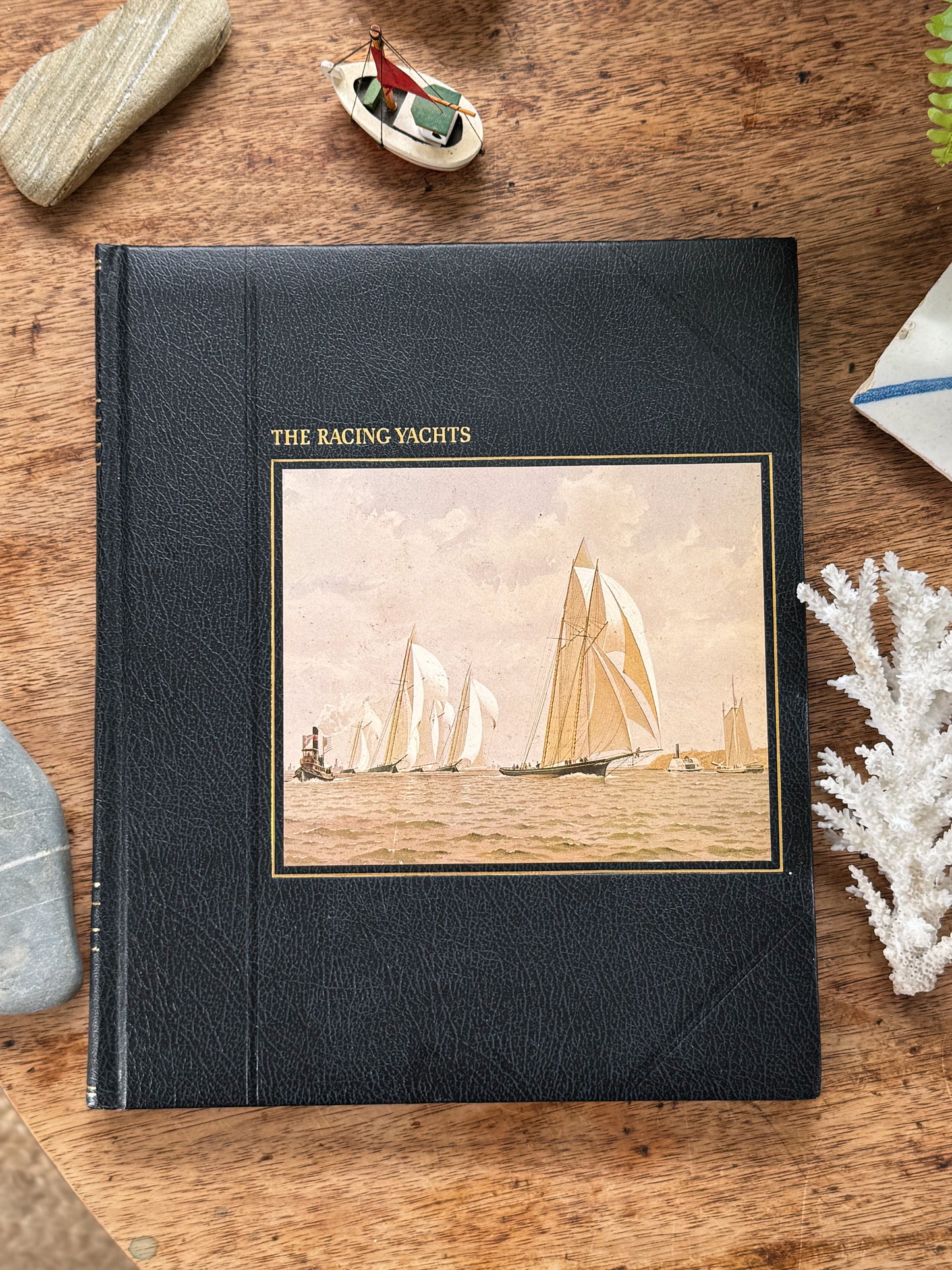 The Racing Yachts, Leather-bound, Time-Life Books (1981)