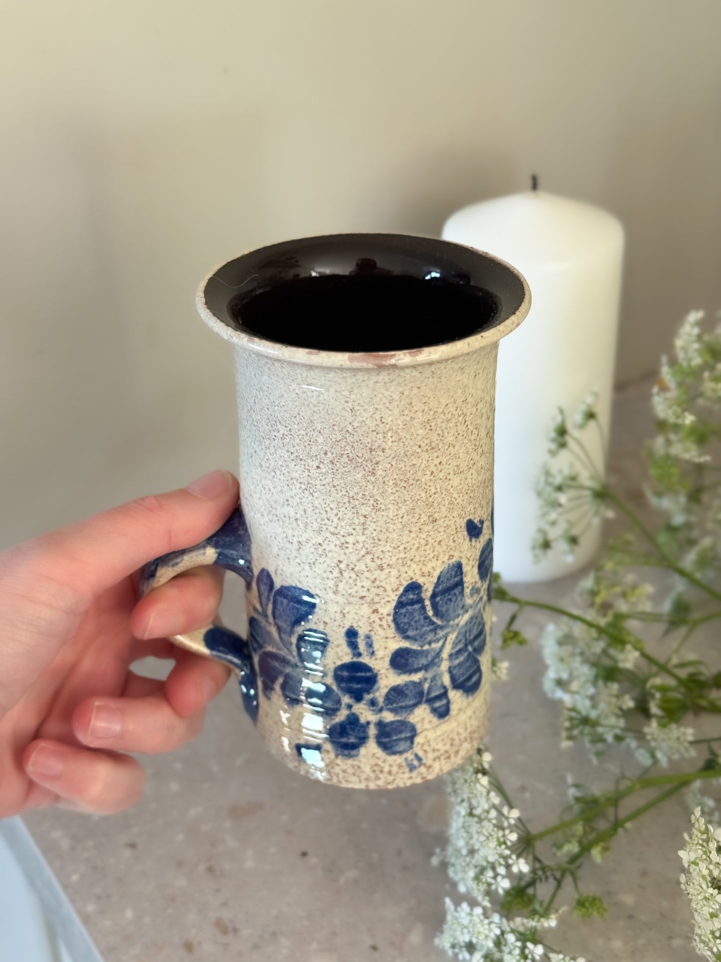 German Studio Pottery Mug – Hand-Painted Blue Florals, Charlottenburg