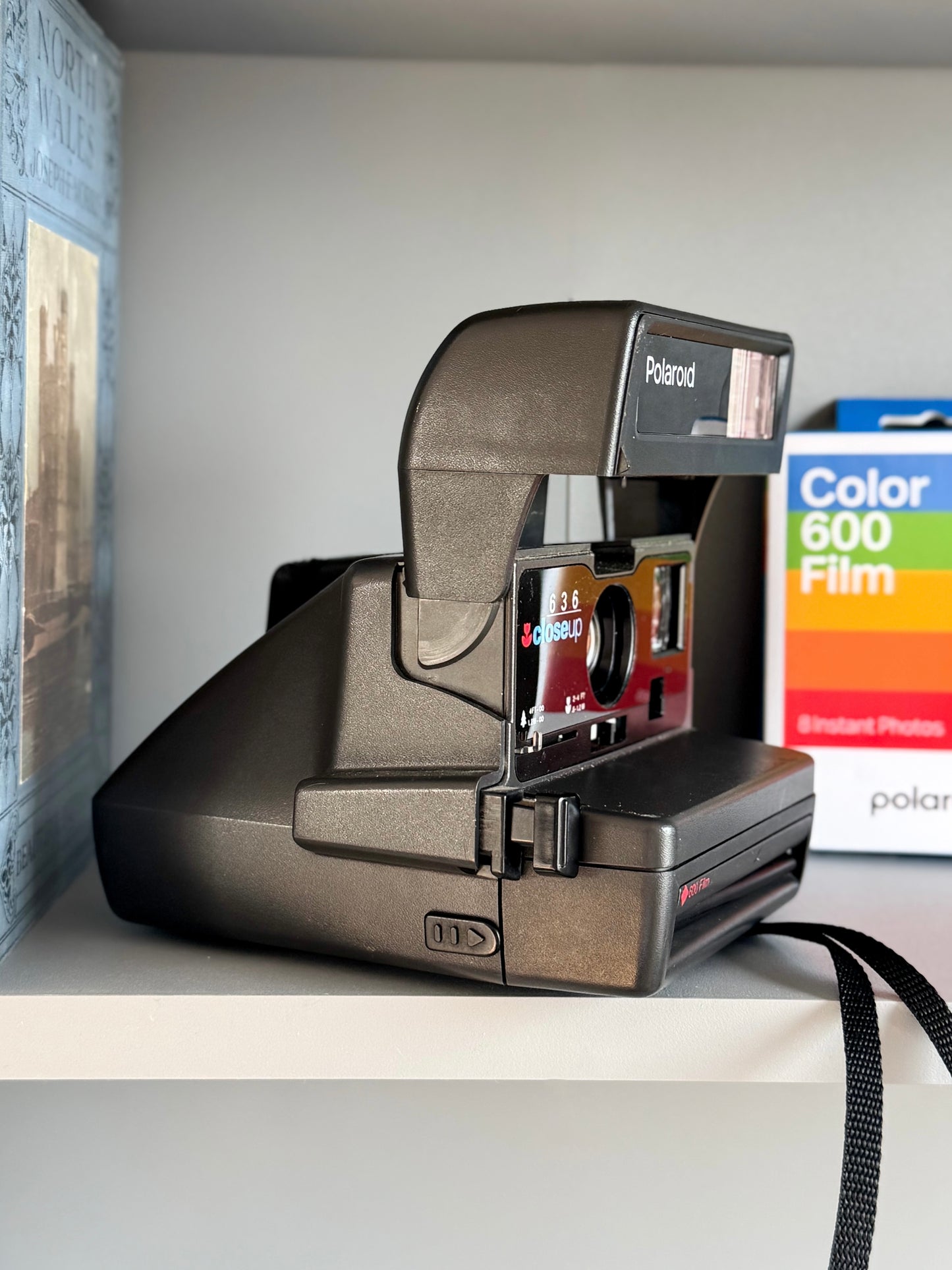 Vintage 1996 Polaroid ‘Close Up 636’ Instant Camera • Fully Tested • Comes with Film