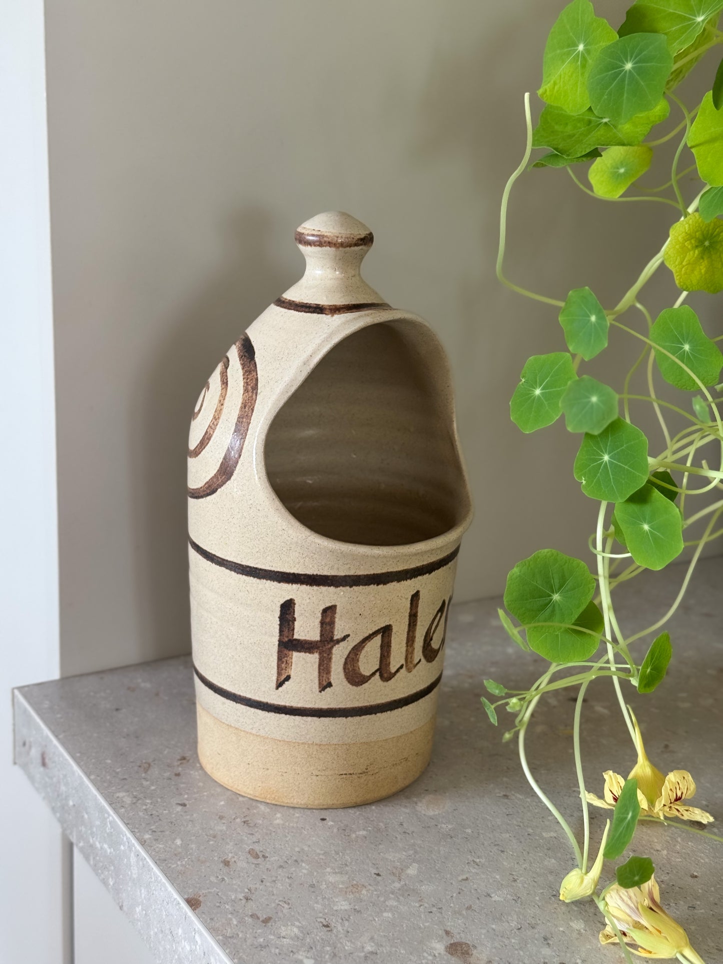 Rare Welsh Studio Pottery Large ‘Halen’ Salt Pig – Abaty Pottery