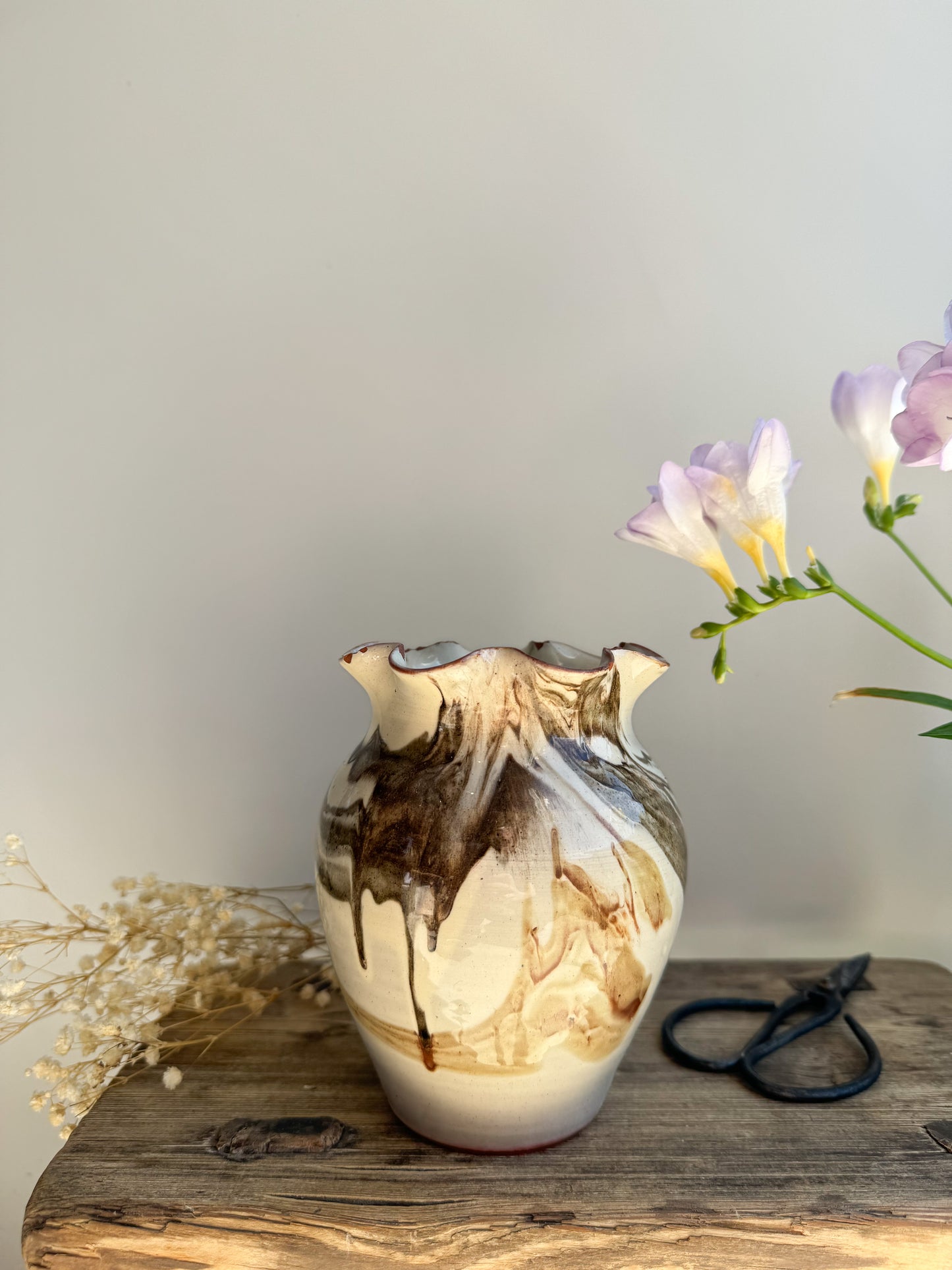 Scalloped Top Slipware Marbled Vase