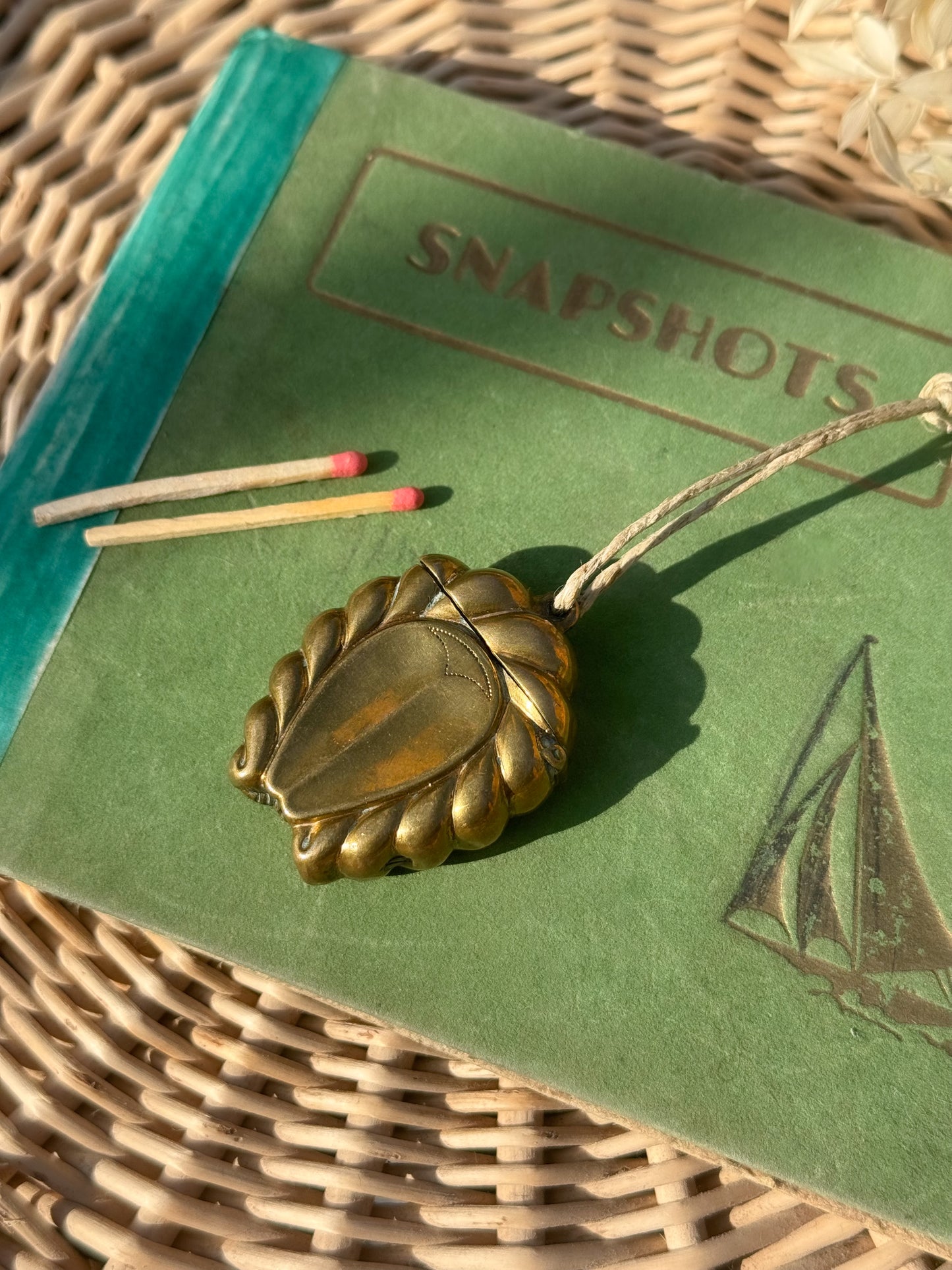 Antique Solid Brass ‘Roped’ Vesta Case
