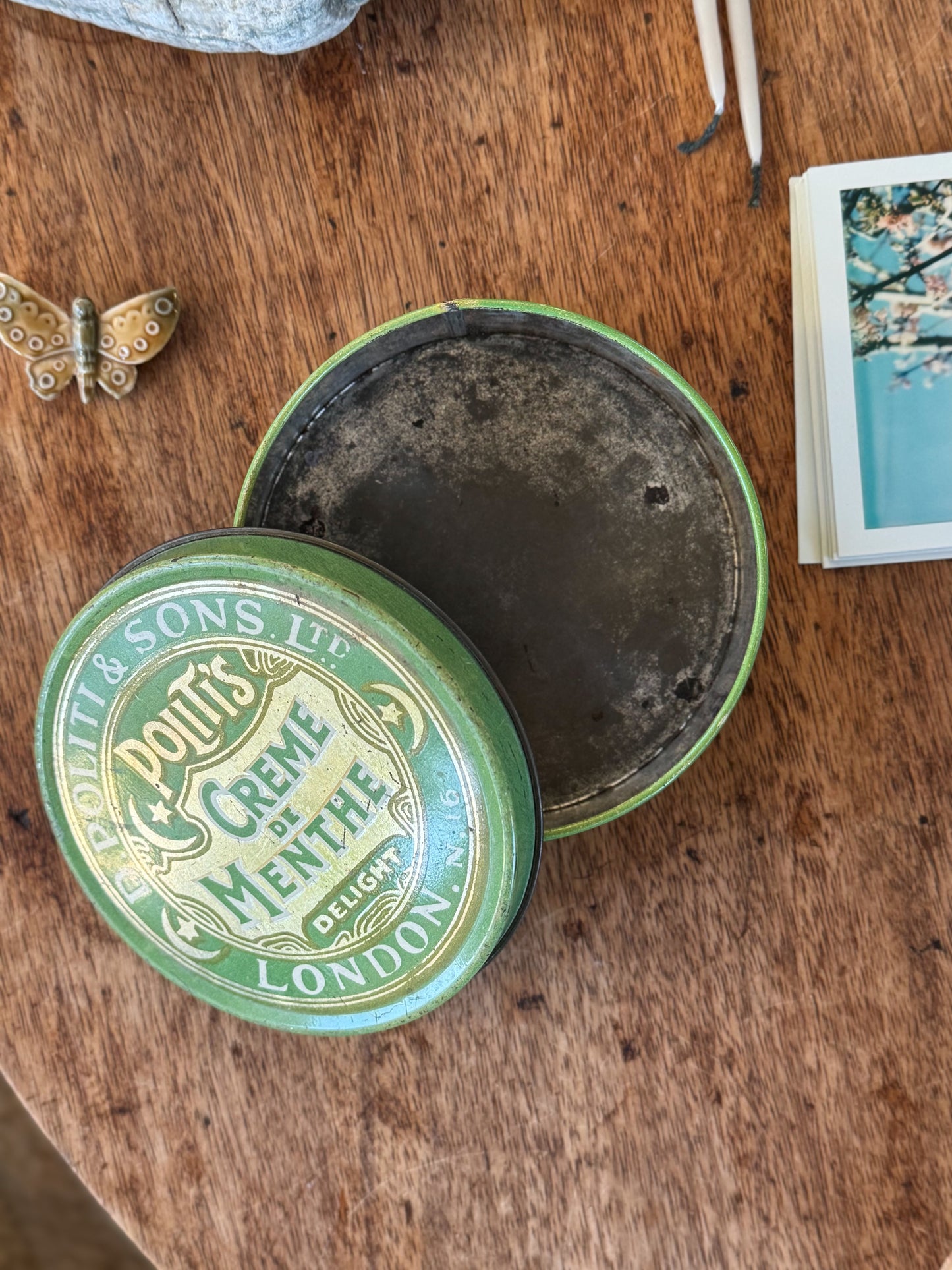 Vintage Politi’s Crème de Menthe Tin – London Confectionery