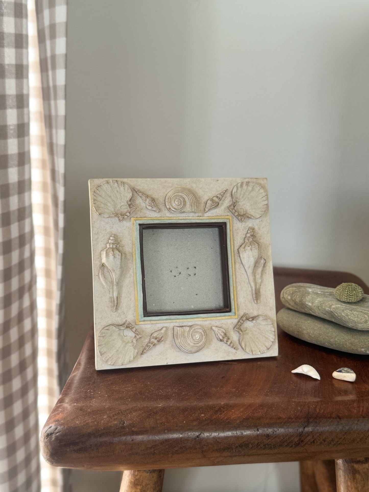 Vintage Ceramic Seashell Photo Frame
