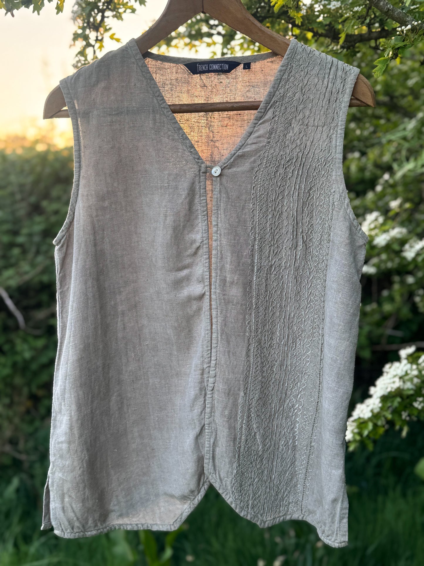 Vintage Late 1990s French Connection Linen-Blend Embroidered Top – Size L