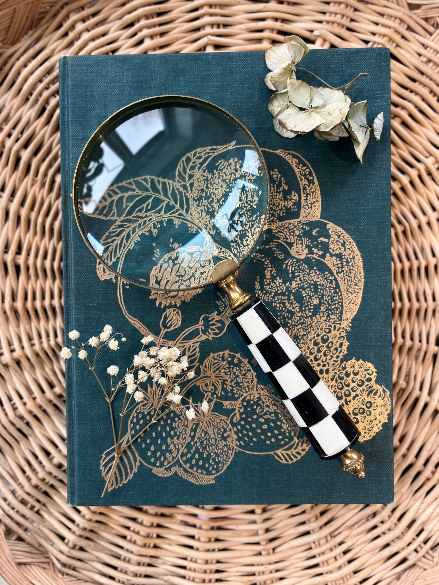 Victorian Style Checkered Handle Magnifying Glass