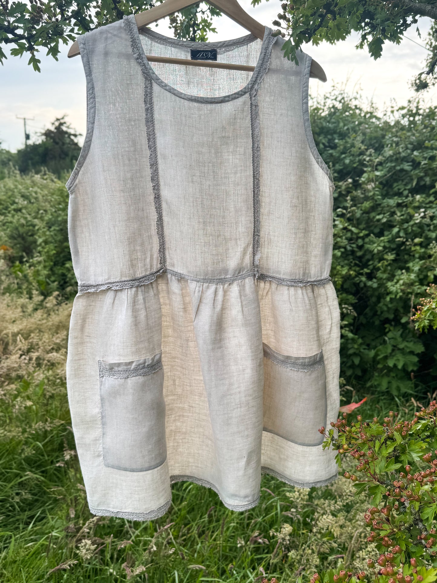 Vintage Gathered Linen Pocket Tunic – by Aurea Vita, Size M