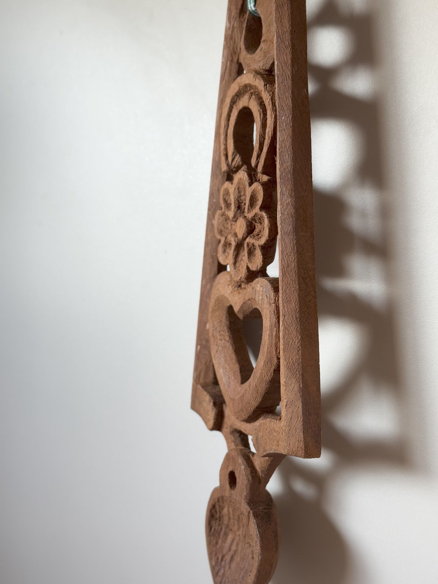 Hand-Carved Welsh Love Spoon • Flower & Horseshoe