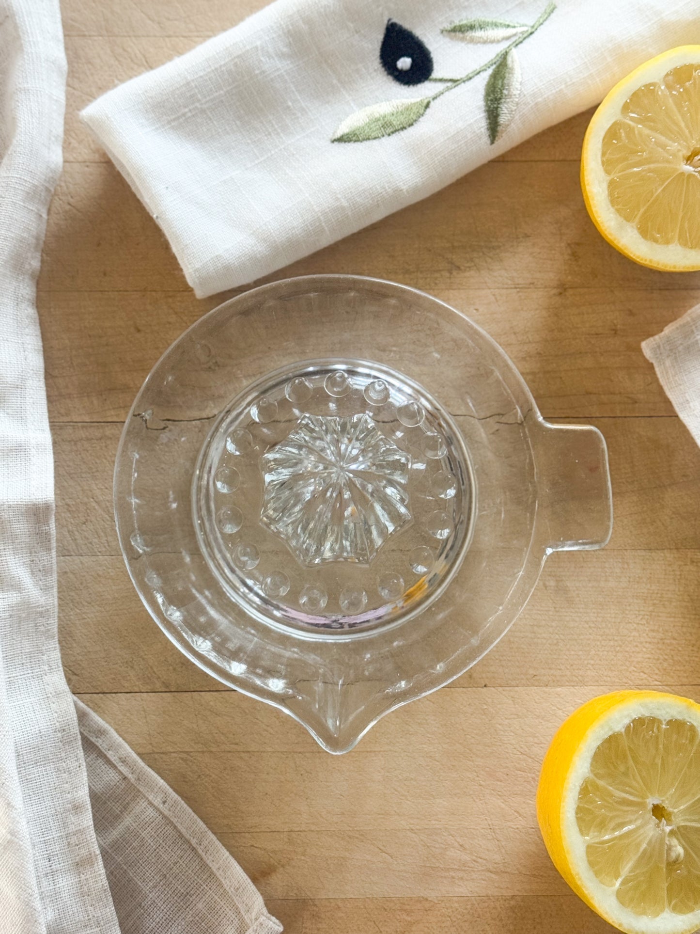 Vintage 1930s Cut Glass Lemon Squeezer