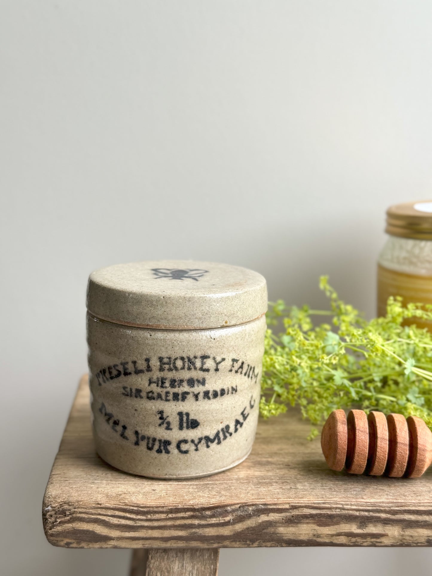 Studio Pottery Welsh Honey Pot • Preseli Honey Farm Hebron, Carmarthenshire