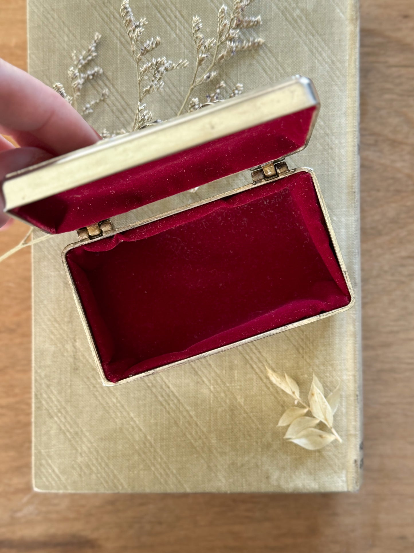 Vintage Silver Plated ‘Roses’ Jewellery Box