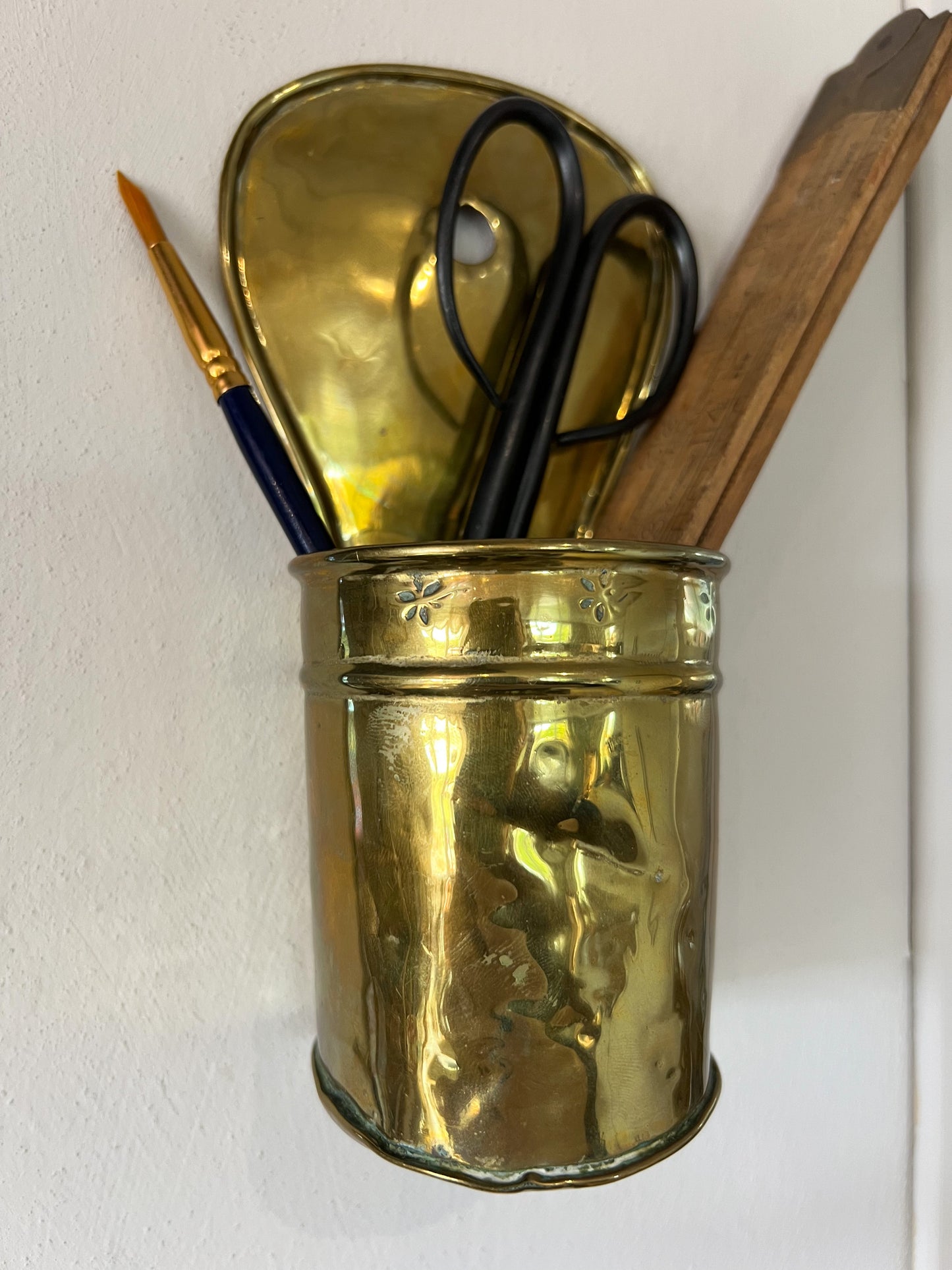 Brass Daisy Detail Wall Pocket