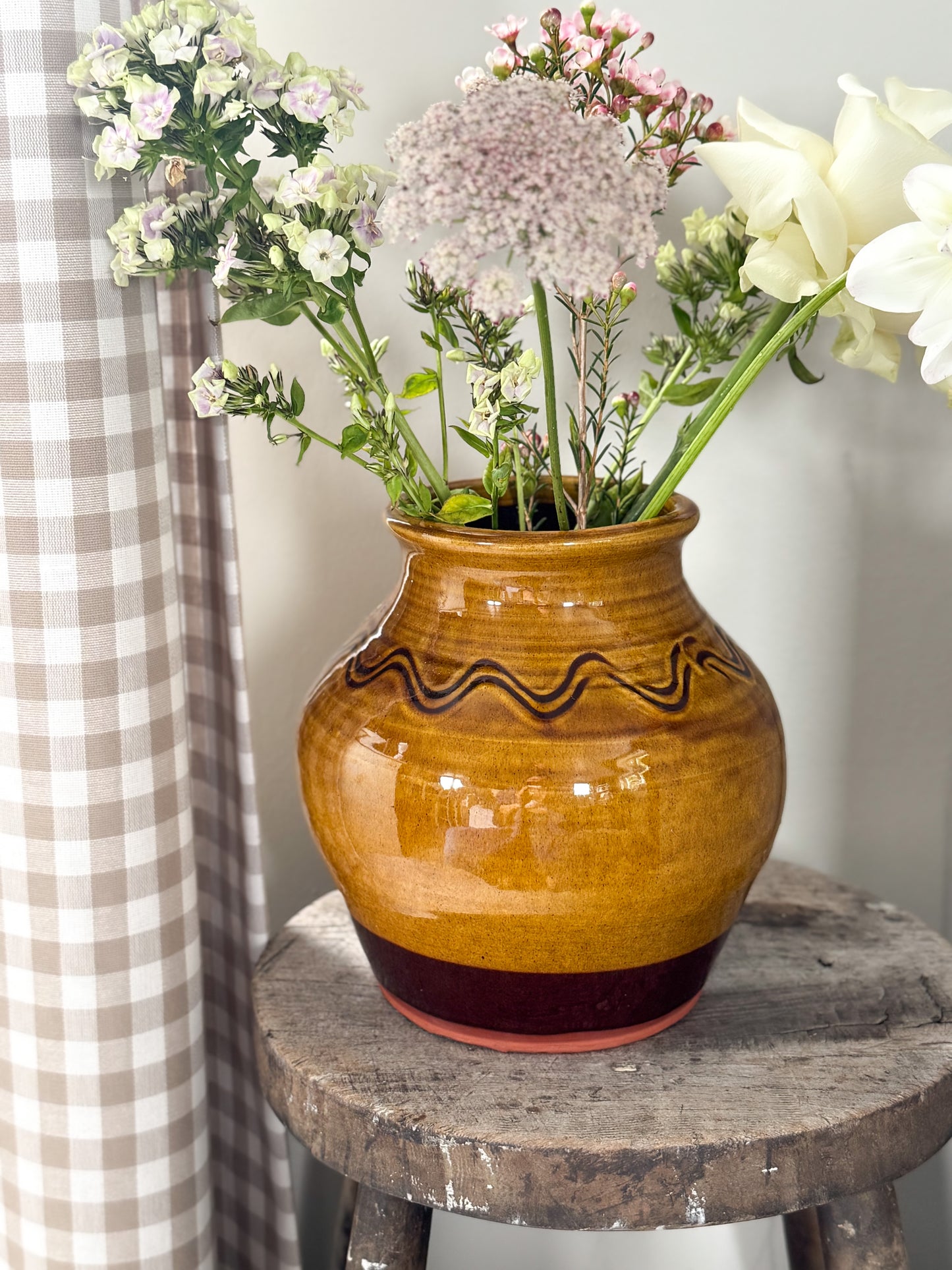 Vintage 1970s Welsh Studio Pottery Vase, Priddweithfa Môn, Anglesey Pottery by Patricia and James Hutchins