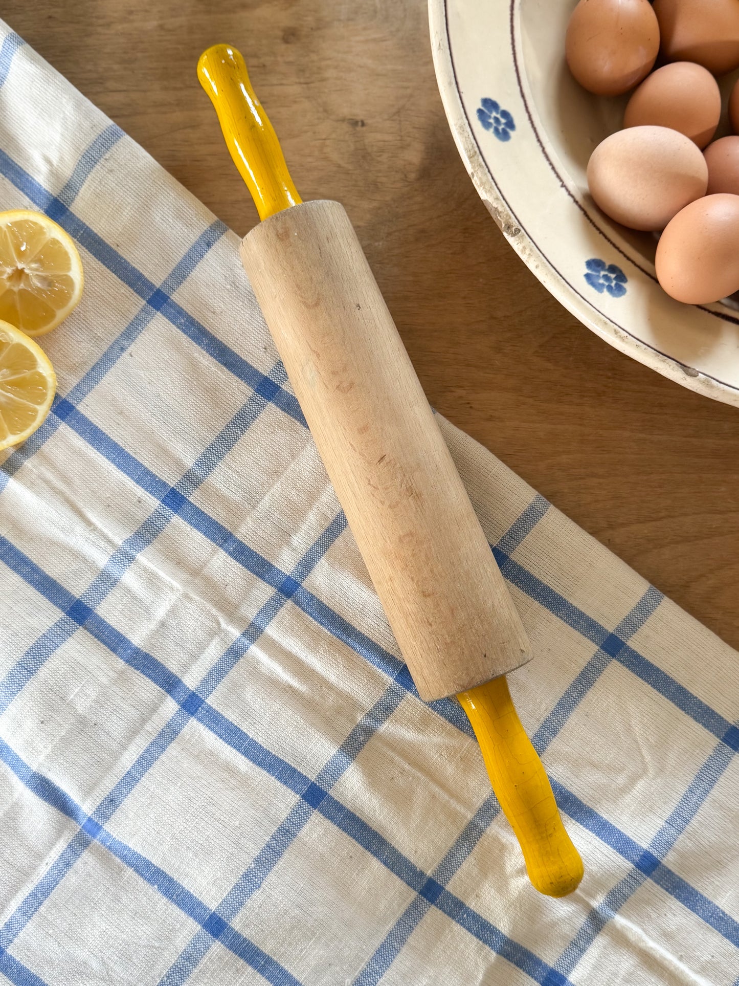 Vintage 1950s Oak Baker’s Rolling Pin with Painted Handles (Yellow)