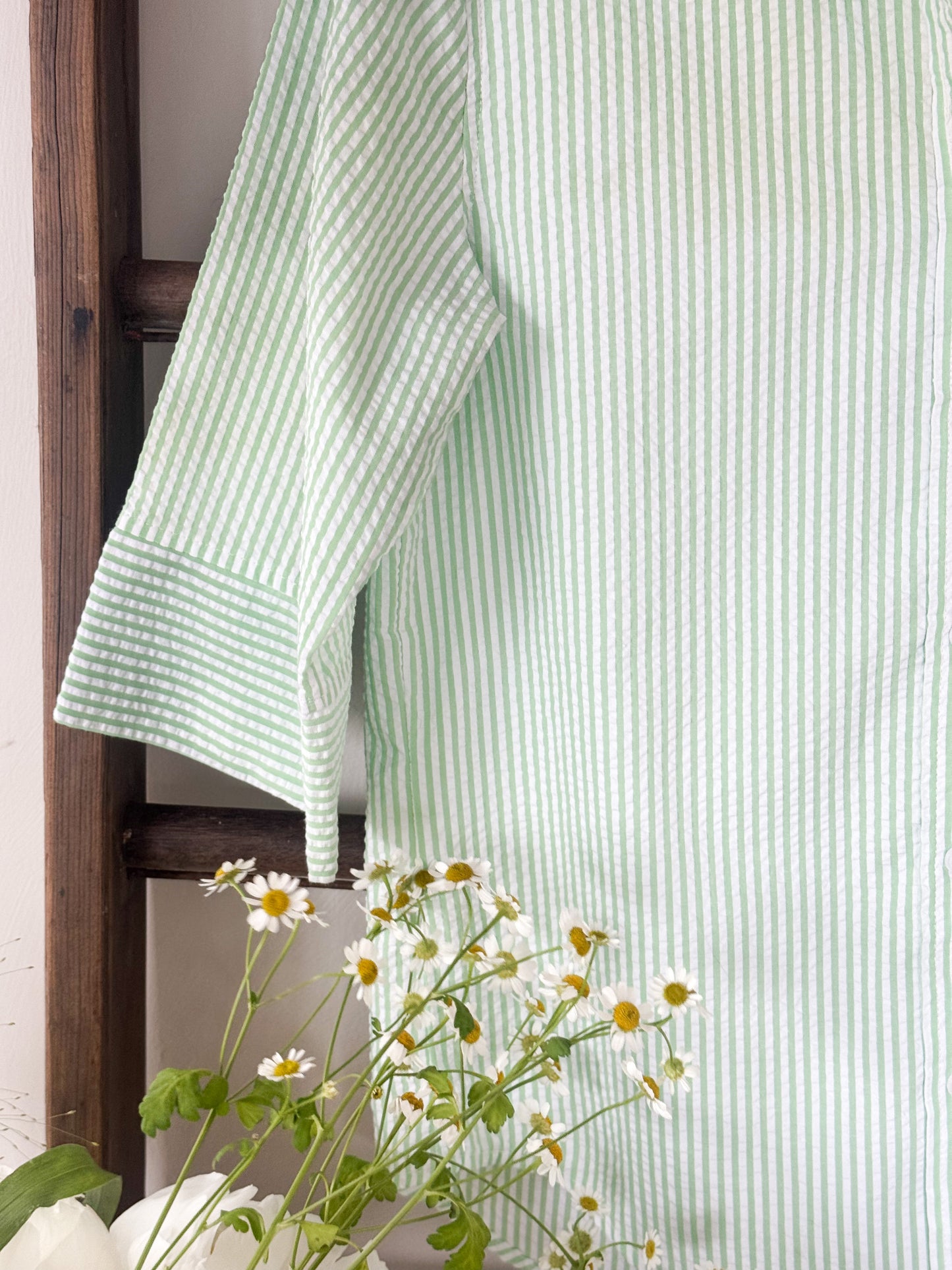 Vintage Pastel Green Stripe Seersucker Shirt, by Grenville, Size S, 100% Cotton