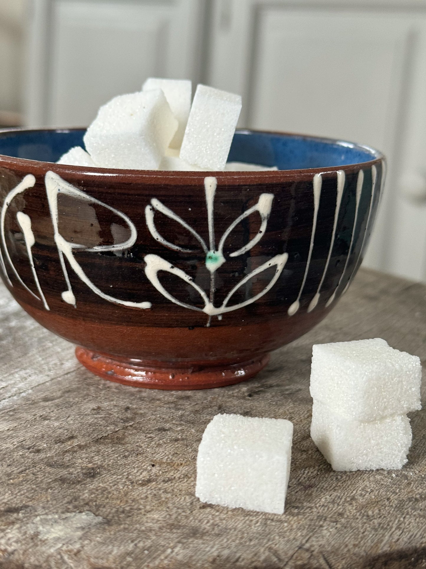 Vintage Welsh Slipware ‘Siwgr’ Sugar Bowl by Pauline Patterson, Black Mountain Pottery, Talgarth