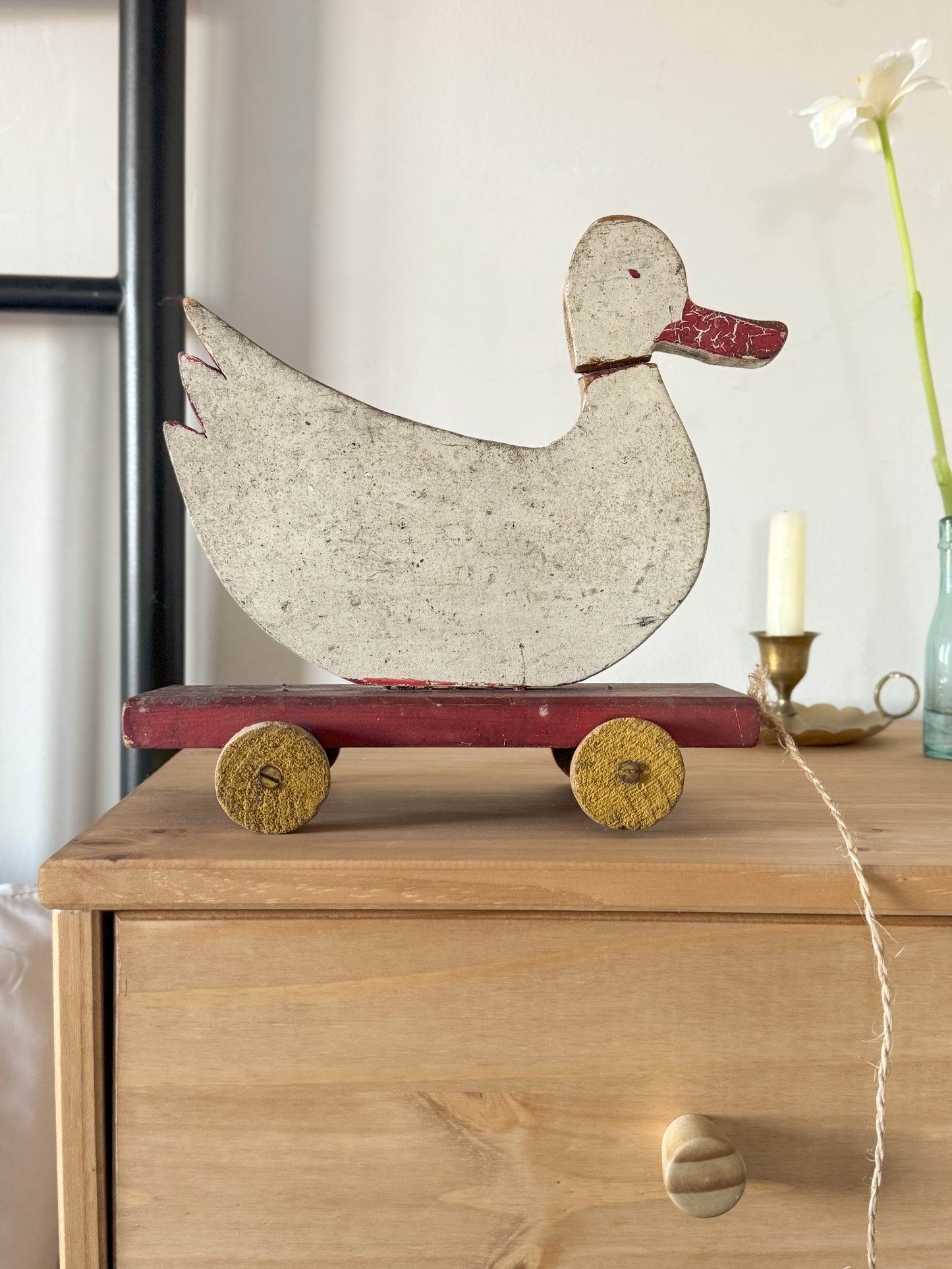 Vintage 1940s/50s Hand-Carved Wooden Folk Art Pull Along Duck