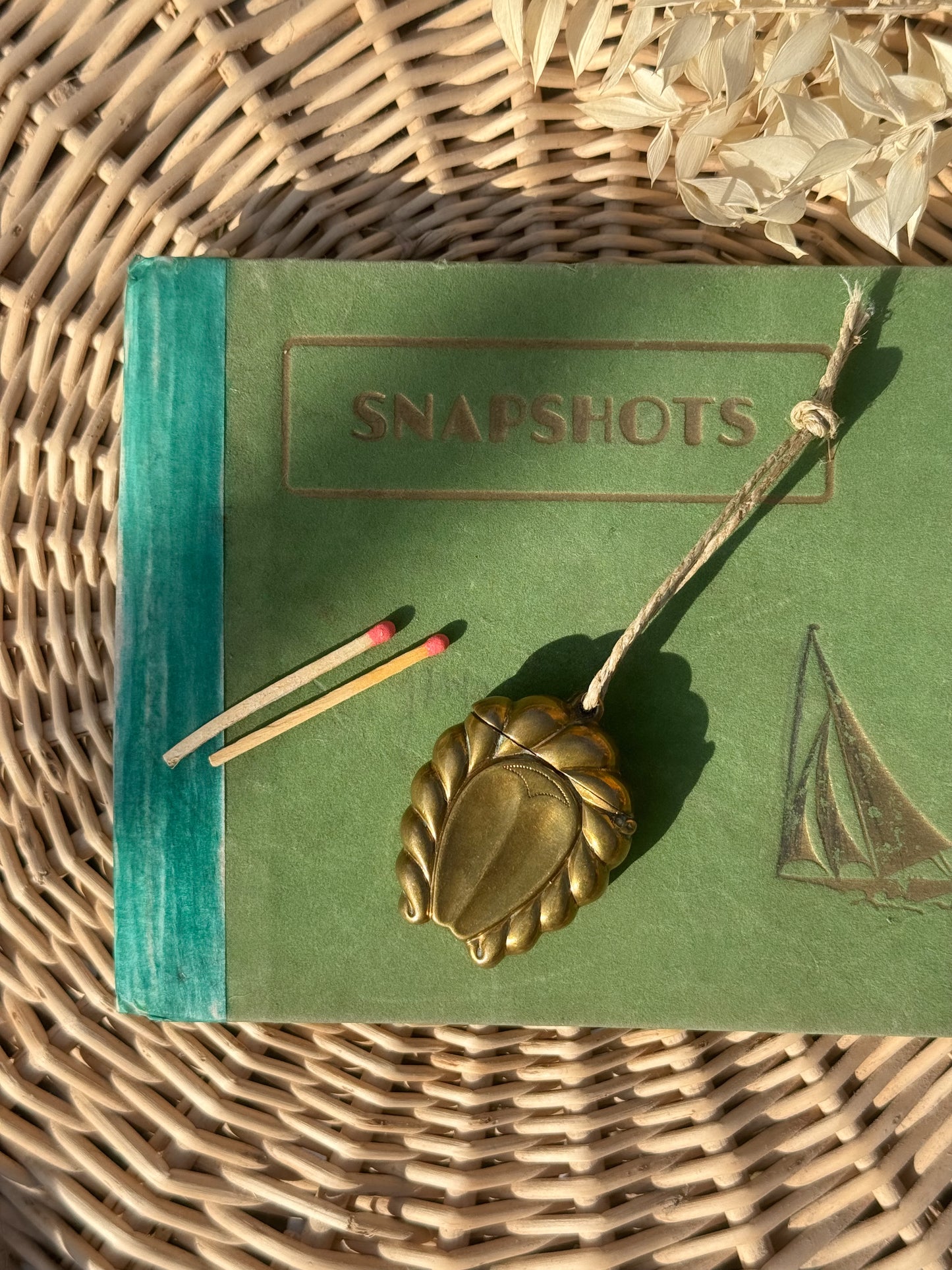Antique Solid Brass ‘Roped’ Vesta Case
