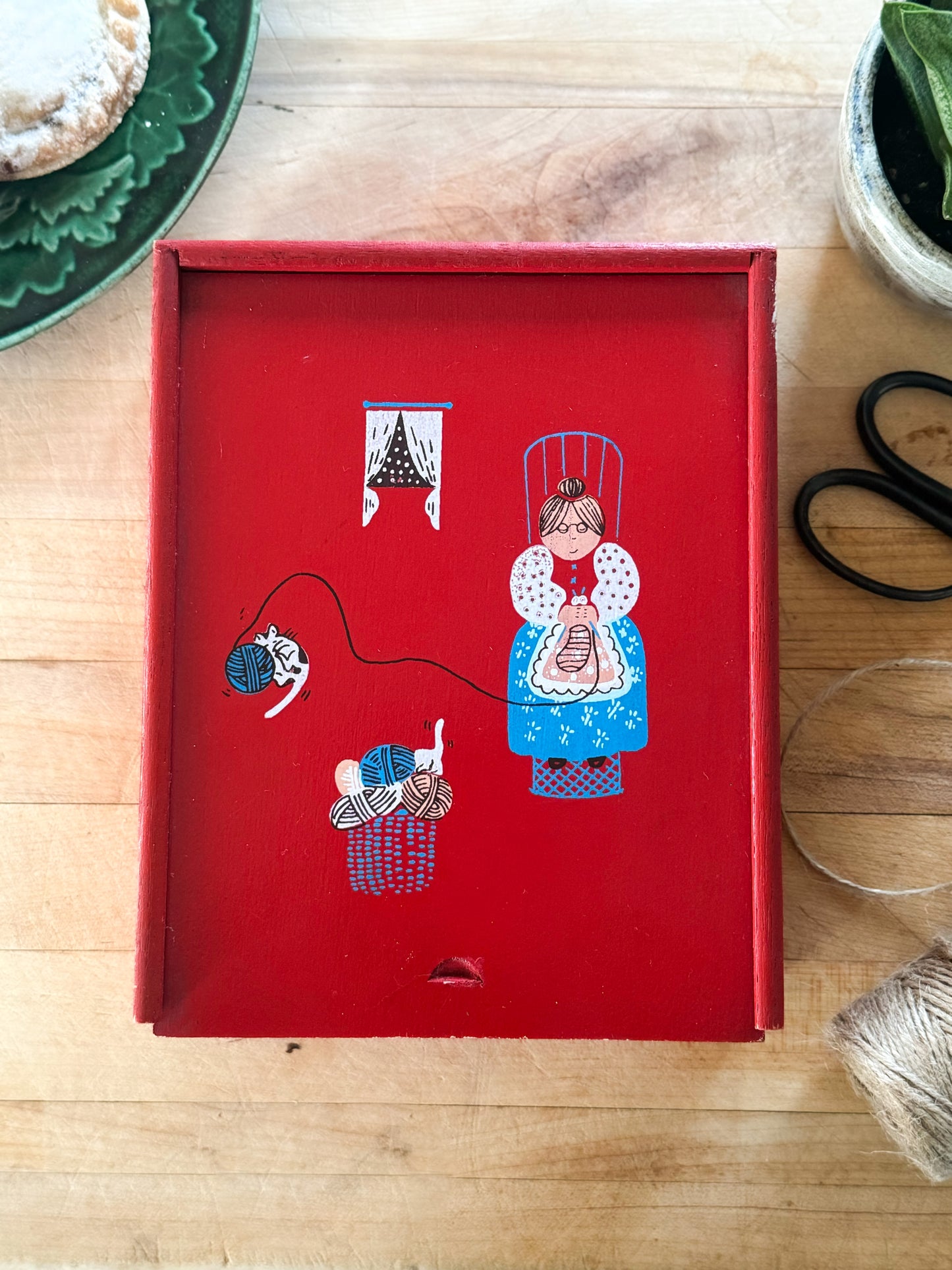 Vintage Midcentury German Hand-Painted Knitting Needle Box | Sewing Box