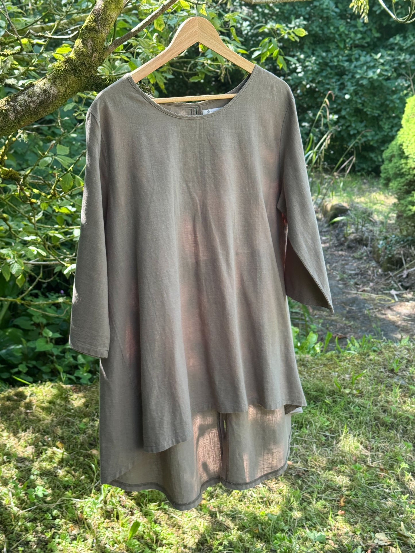 Vintage Linen Button-Back Tunic – Misumi (Size L)