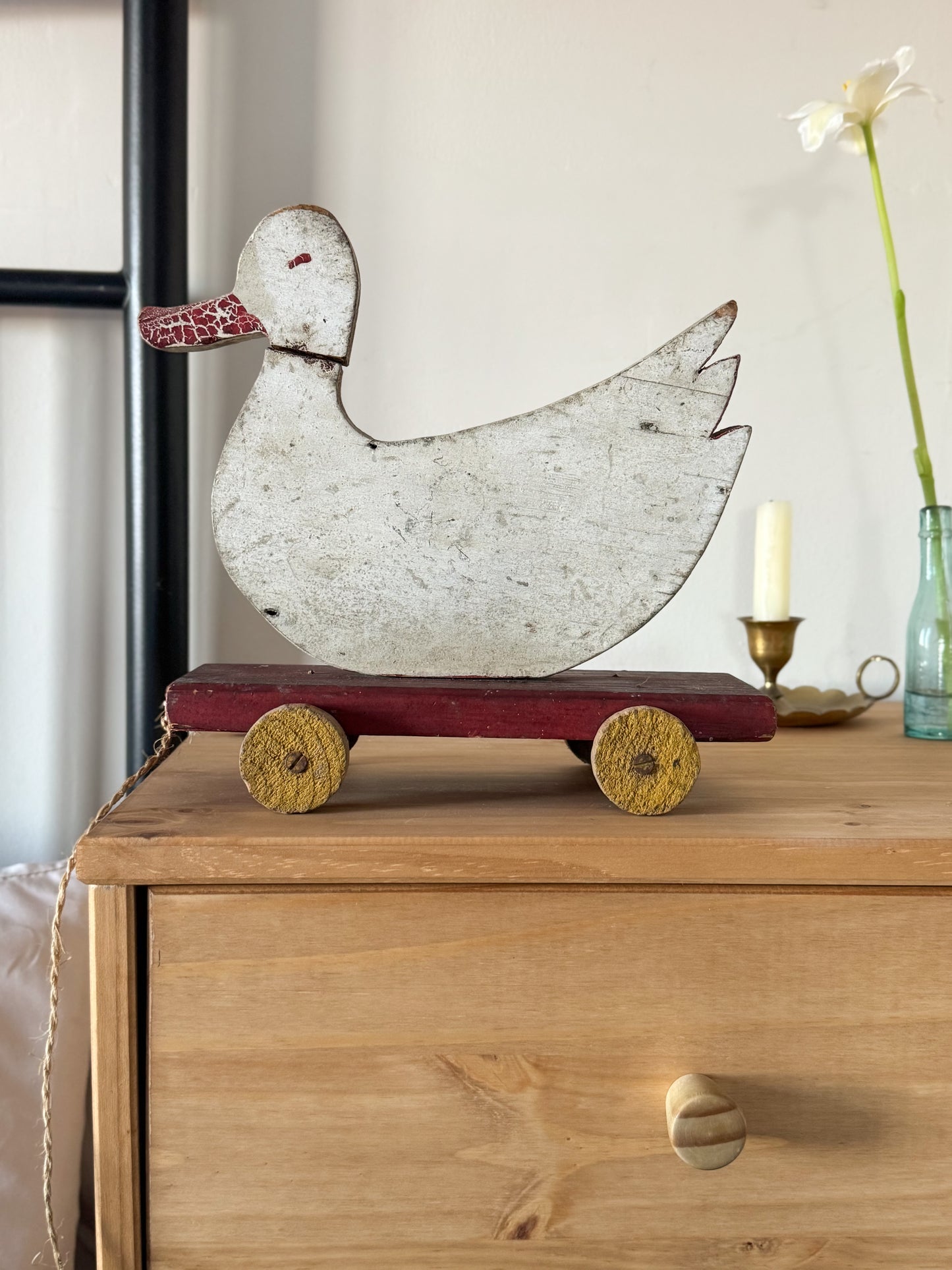 Vintage 1940s/50s Hand-Carved Wooden Folk Art Pull Along Duck