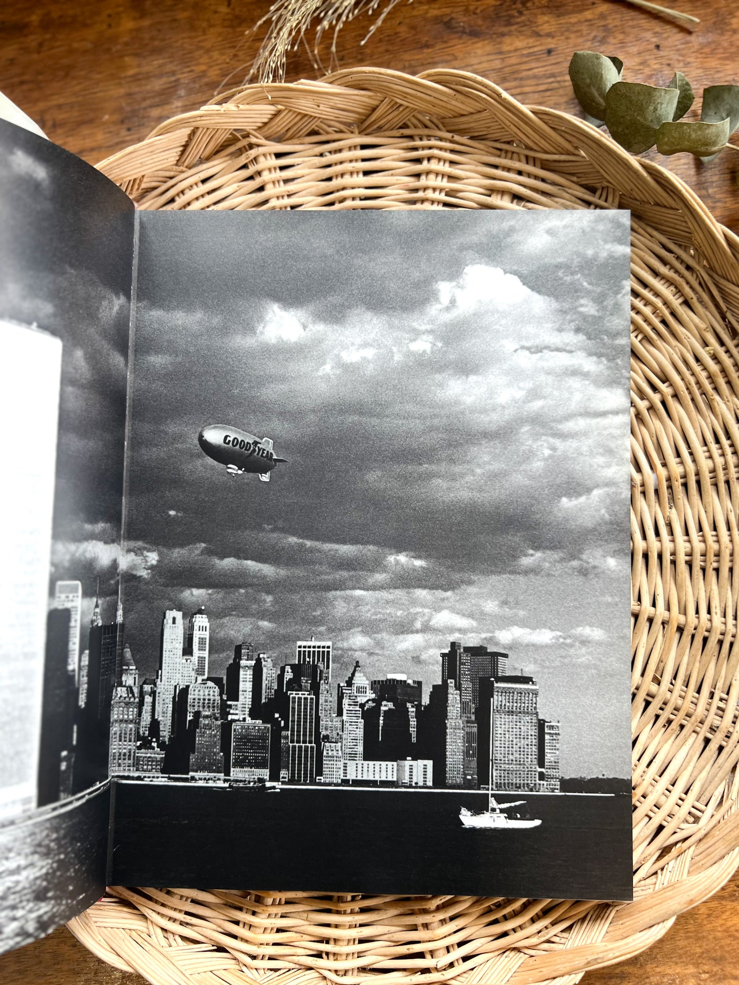 New York / New York: Masterworks of a Street Peddler By George Forss/David Douglas Duncan, 1984
