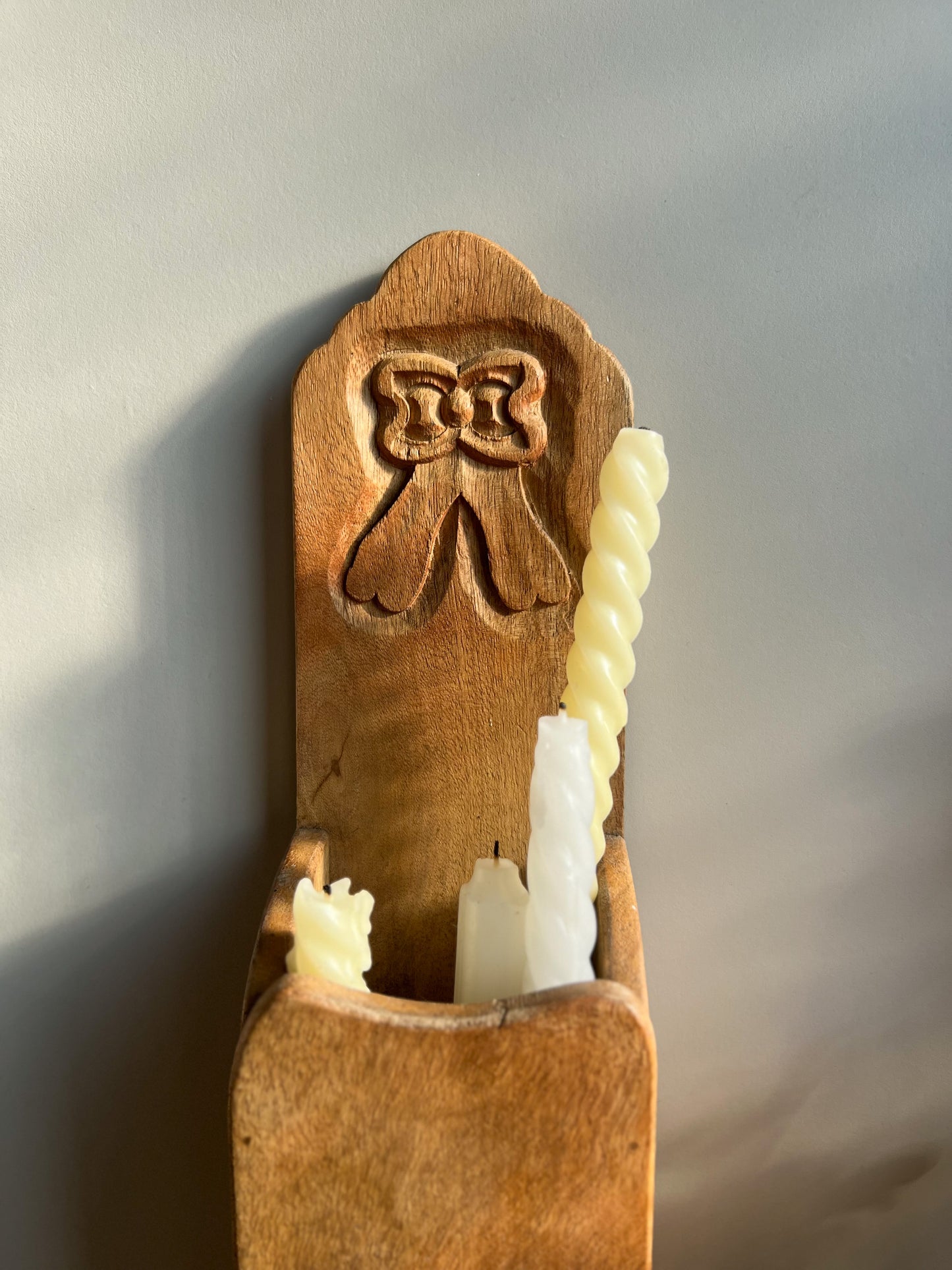 Vintage Hand-carved Bow Detail Candle Box with Match Box Drawer • Made in India