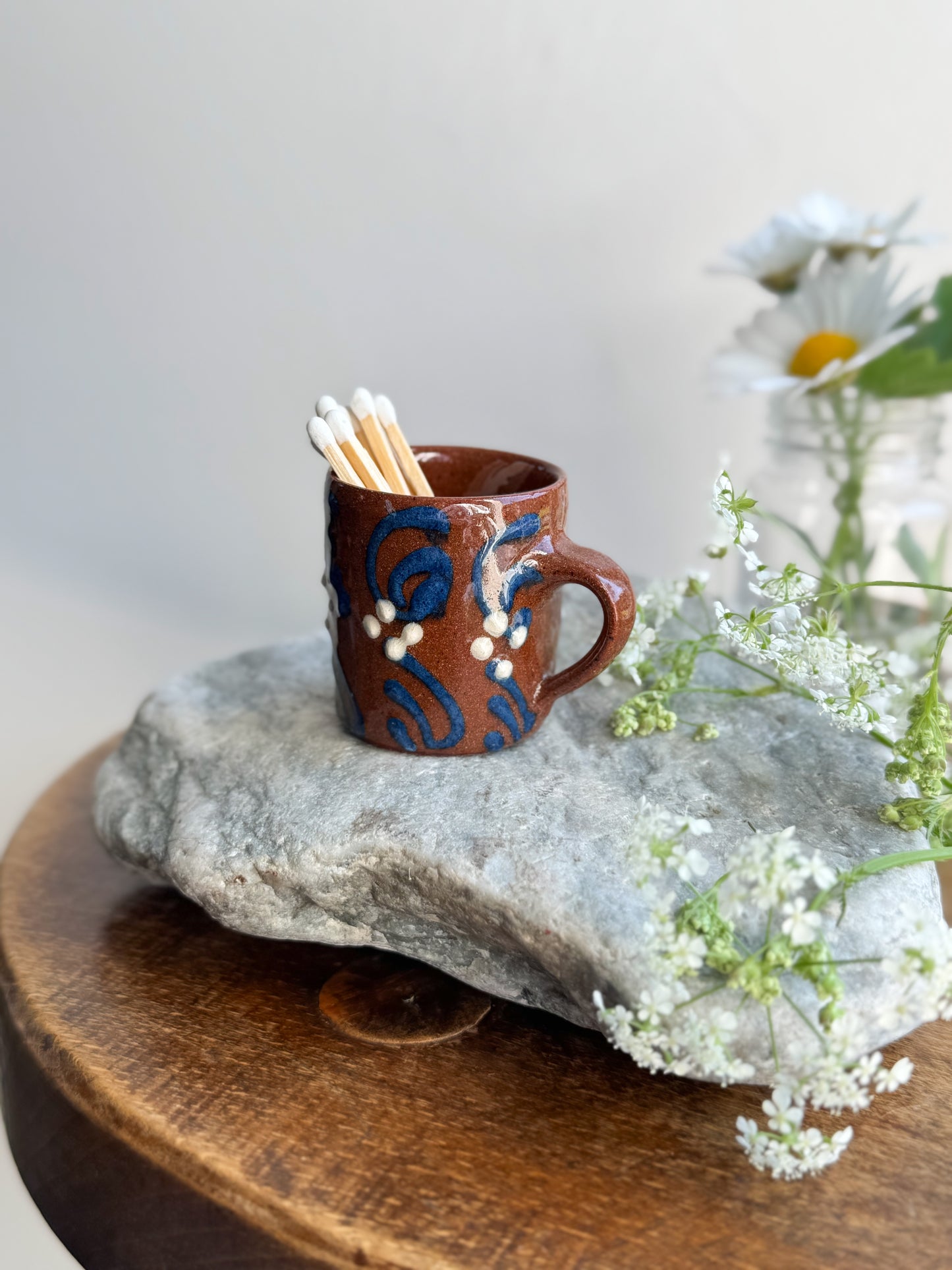 Miniature Slipware Studio Pottery Mugs – Charlottenburg (Pair)
