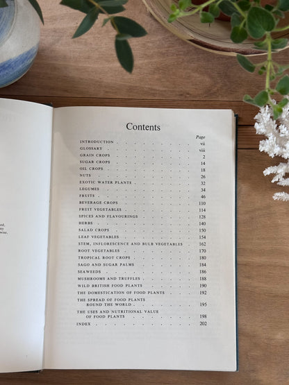 The Illustrated Book of Food Plants - S.G Harrison, Peerage Books, 1985