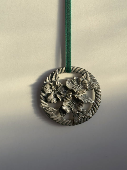 Vintage 1930s Floral Pewter Belt Buckle