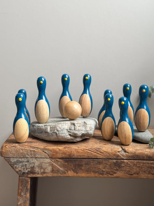 Wooden Penguin Skittles Set