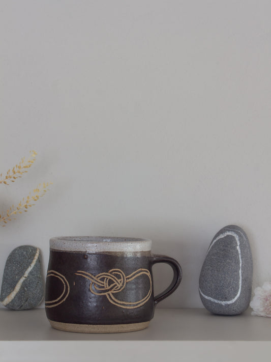 Vintage Studio Pottery ‘Sailor’s Knots’ Mug