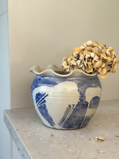 Rare Large Studio Pottery Scalloped Planter by Monkleigh Pottery, North Devon