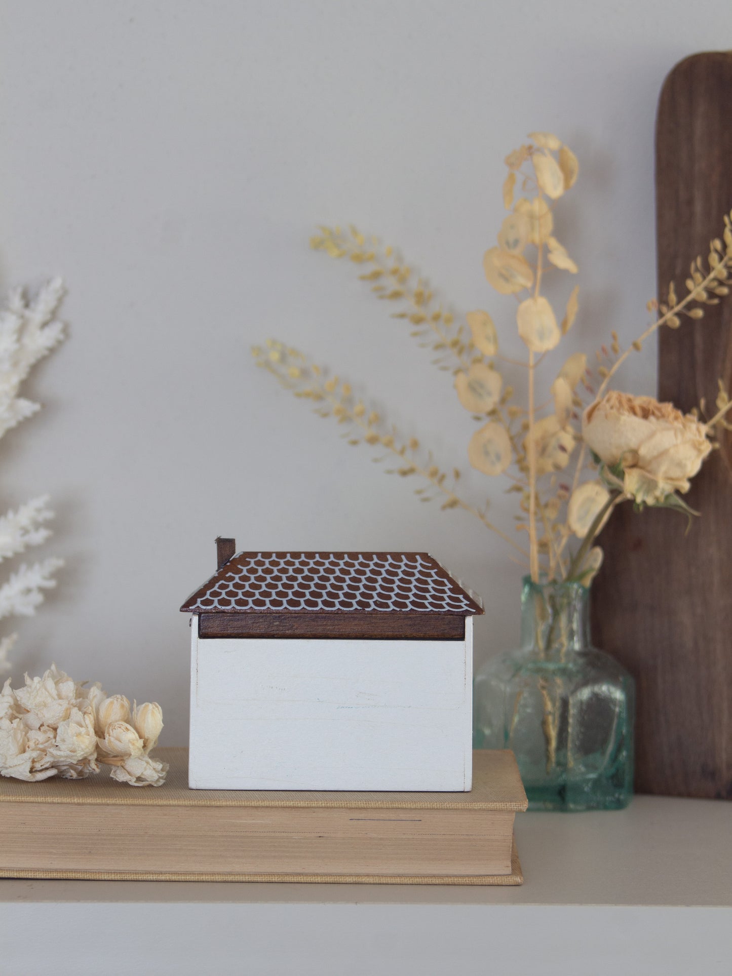 Vintage Handmade & Handpainted Wooden Cottage Trinket Box