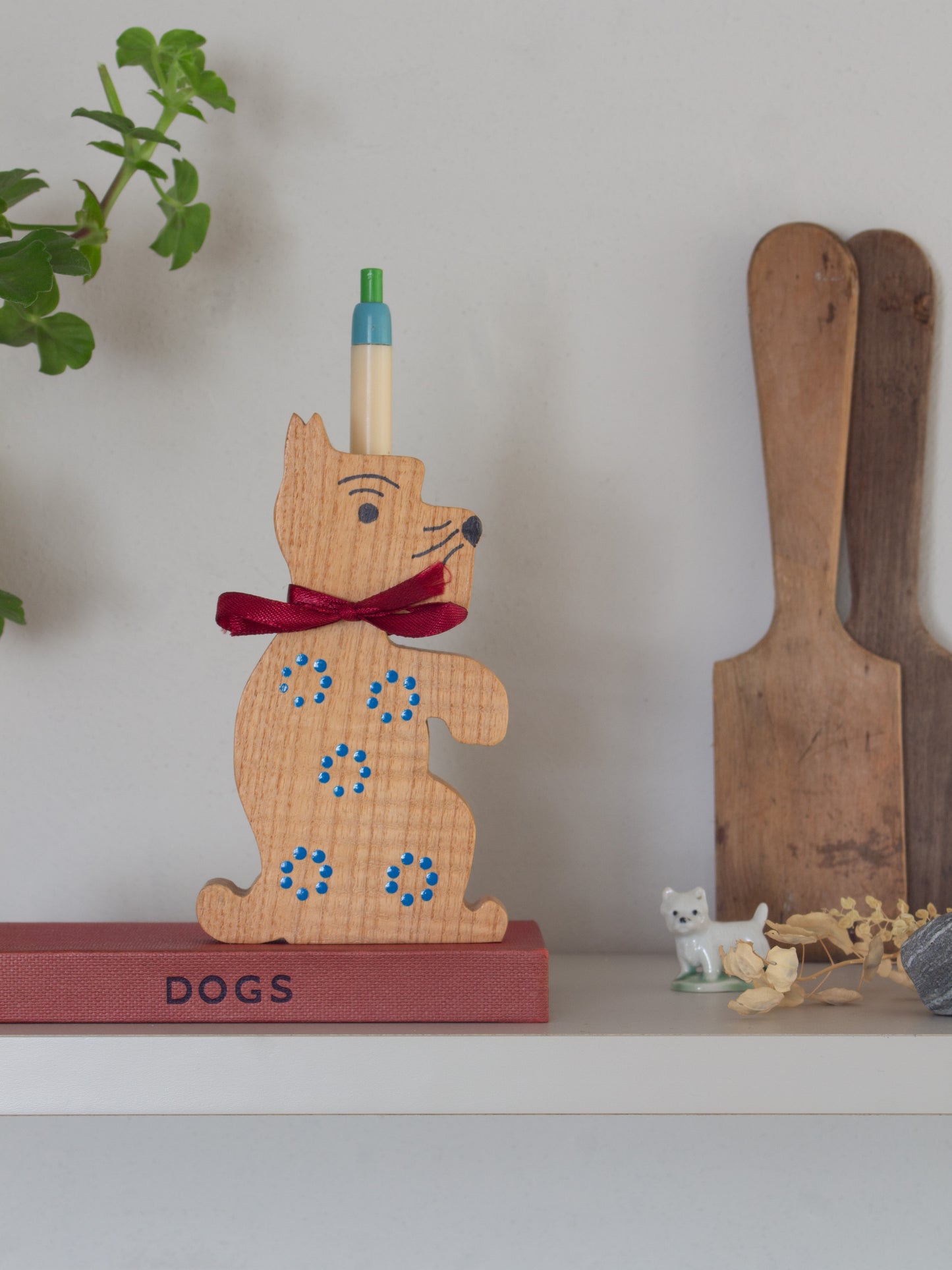 Vintage Handmade Wooden Scottie Dog Pen Holder
