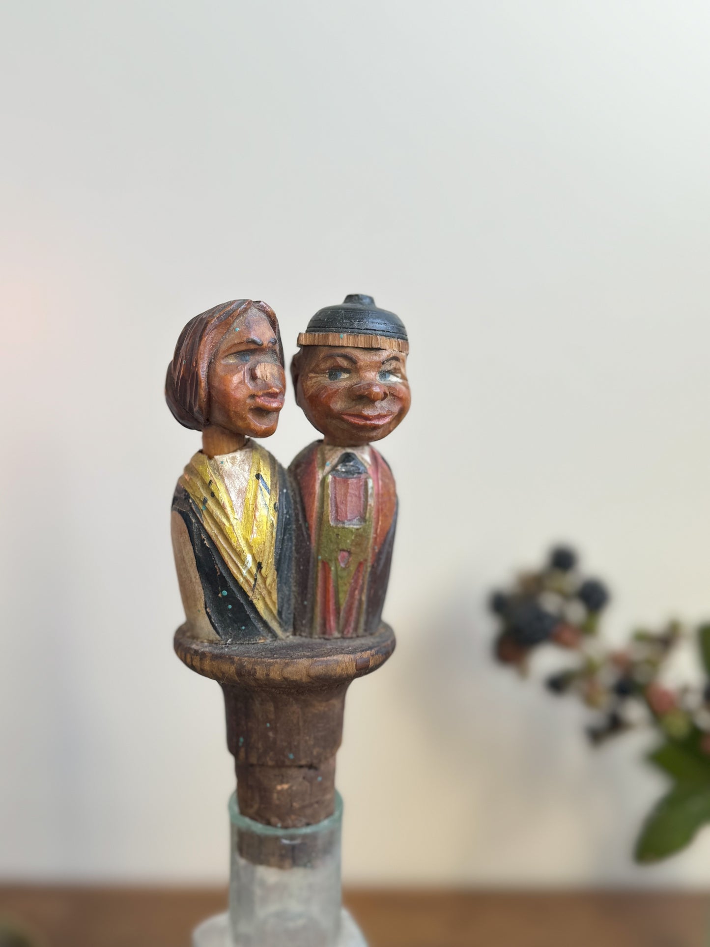 Hand-Carved ‘Kissing Couple’ Bottle Stopper