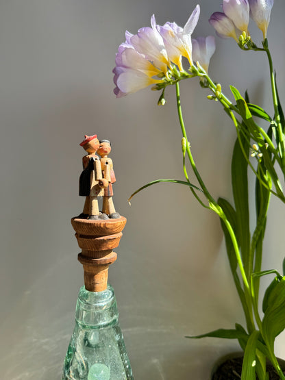 Vintage Hand-Carved ‘Drunk Couple’ Bottle Stopper