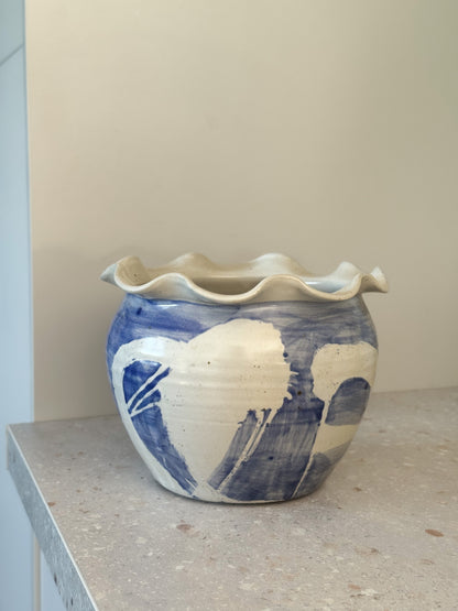 Rare Large Studio Pottery Scalloped Planter by Monkleigh Pottery, North Devon