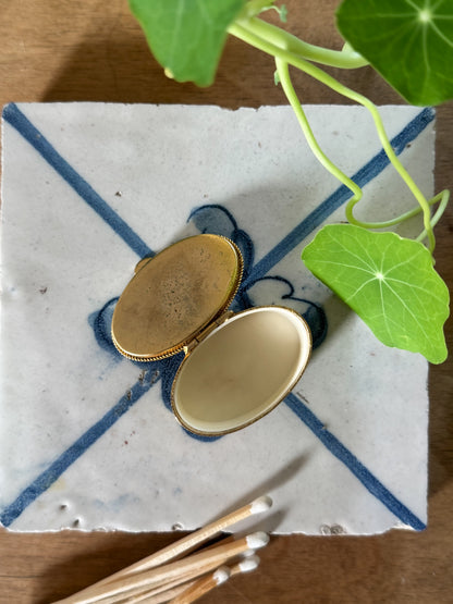 Vintage Brass & Onyx Pill Box – Tiny Treasure Keeper