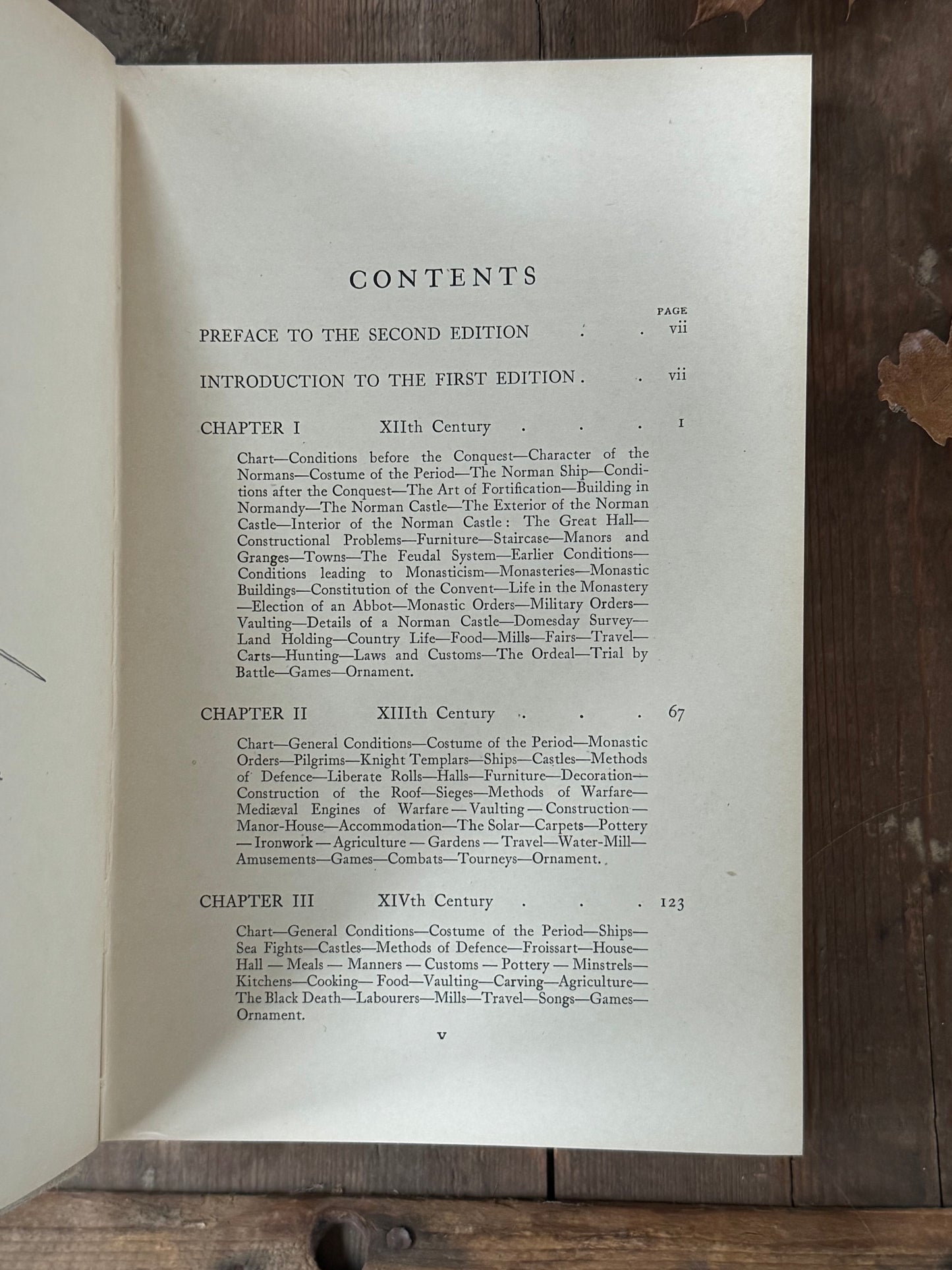 A History of Everyday Things in England: 1066–1499 - Marjorie & C.H.B. Quennell, Sixth Impression, 1931